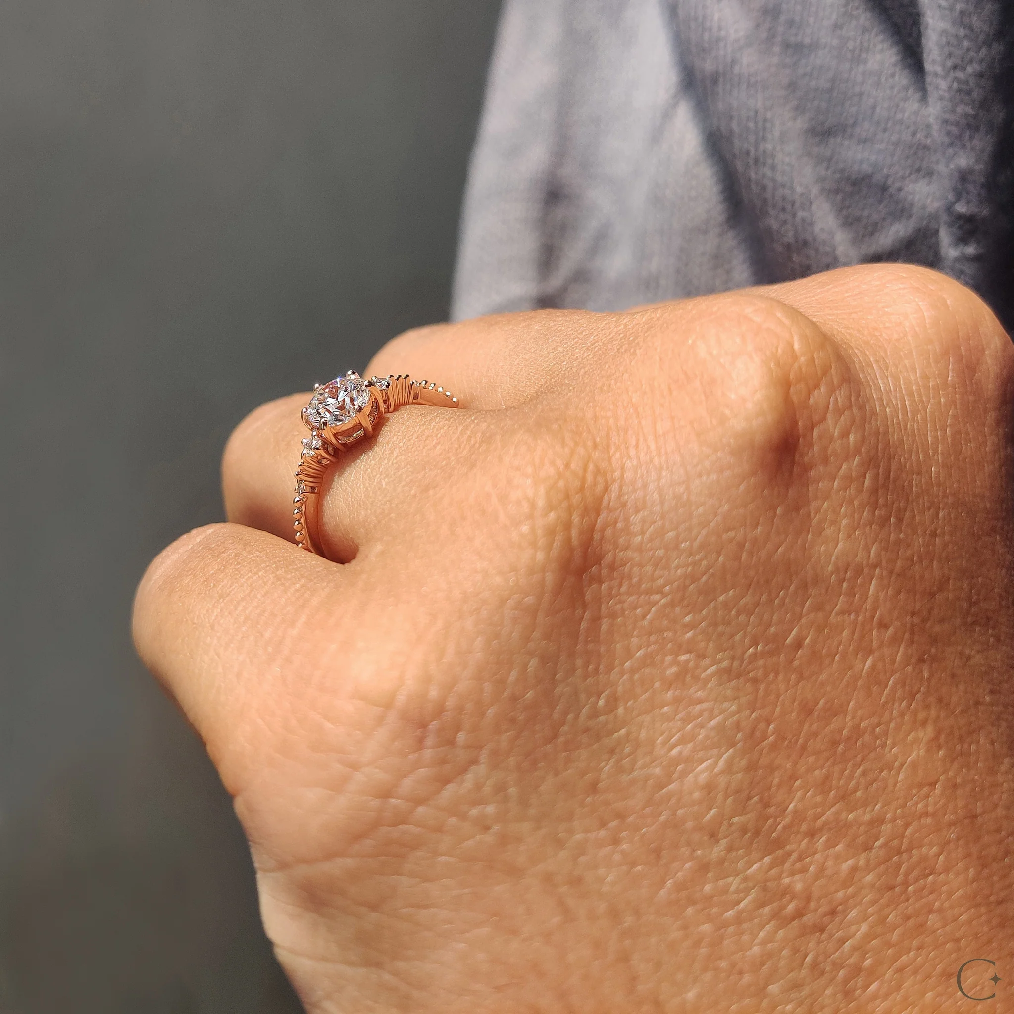 3 Stone Diamond Ring With Round Cut Stones - Image 5
