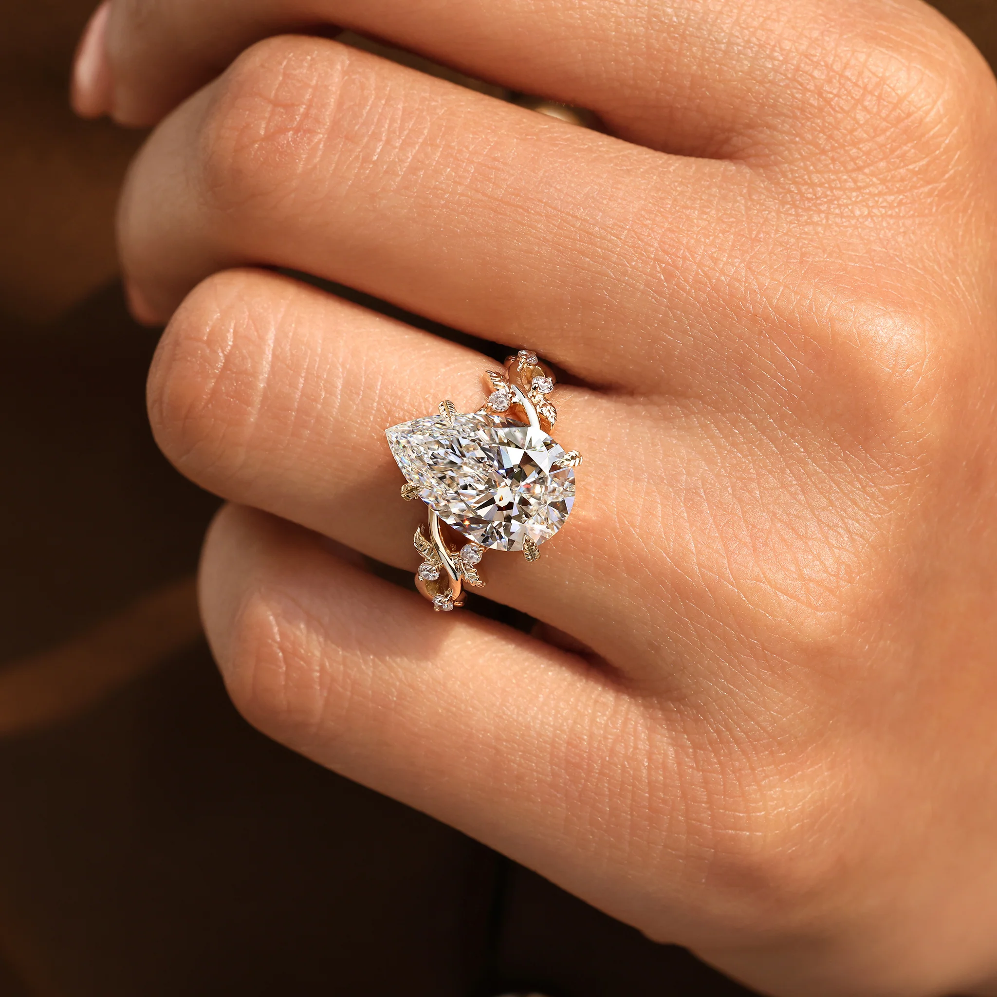 5 - 10 Carat IGI Certified Pear Cut Nature Inspired Engagement Ring - Image 9
