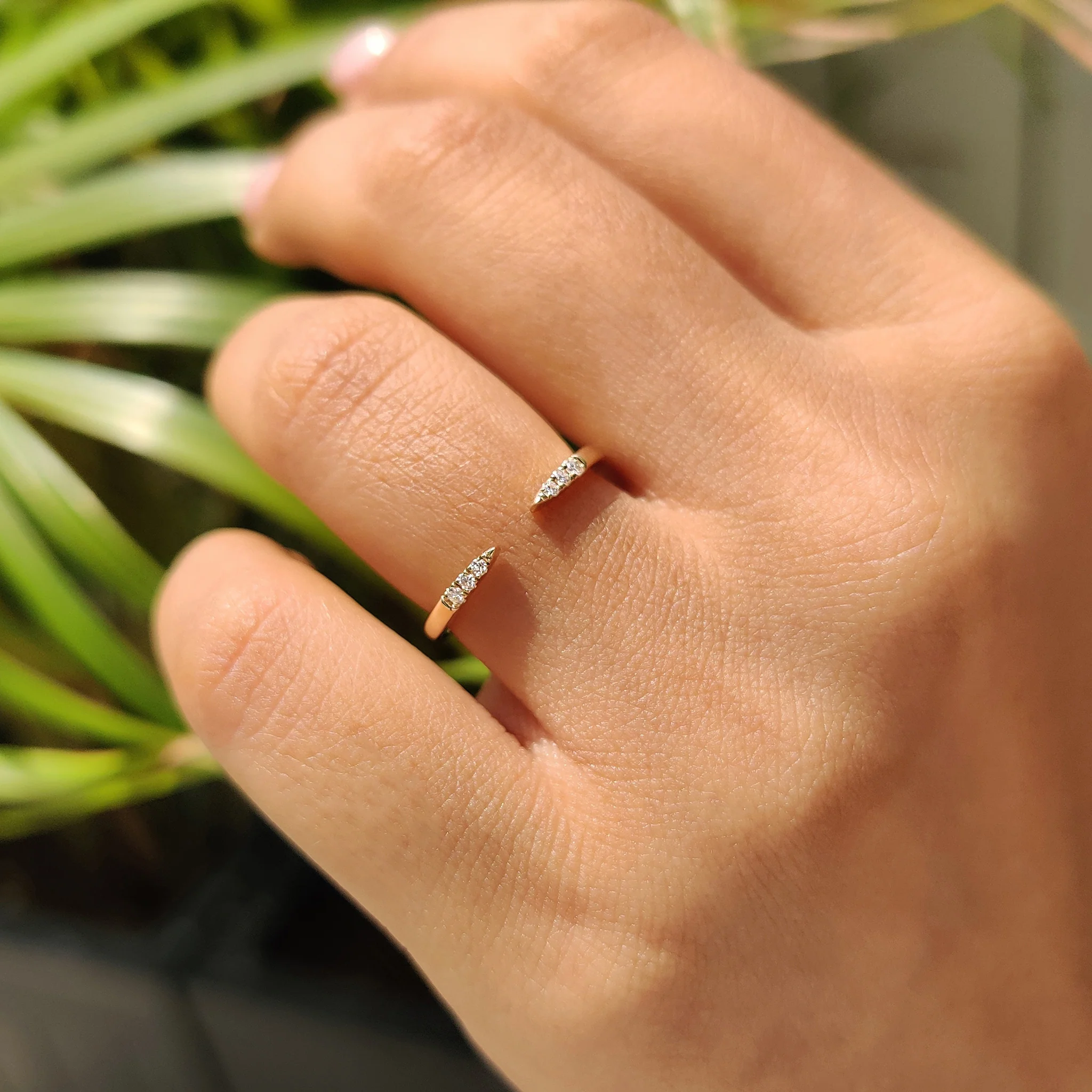 Round Cut 6 Stone Open Gap Wedding Band - Image 8