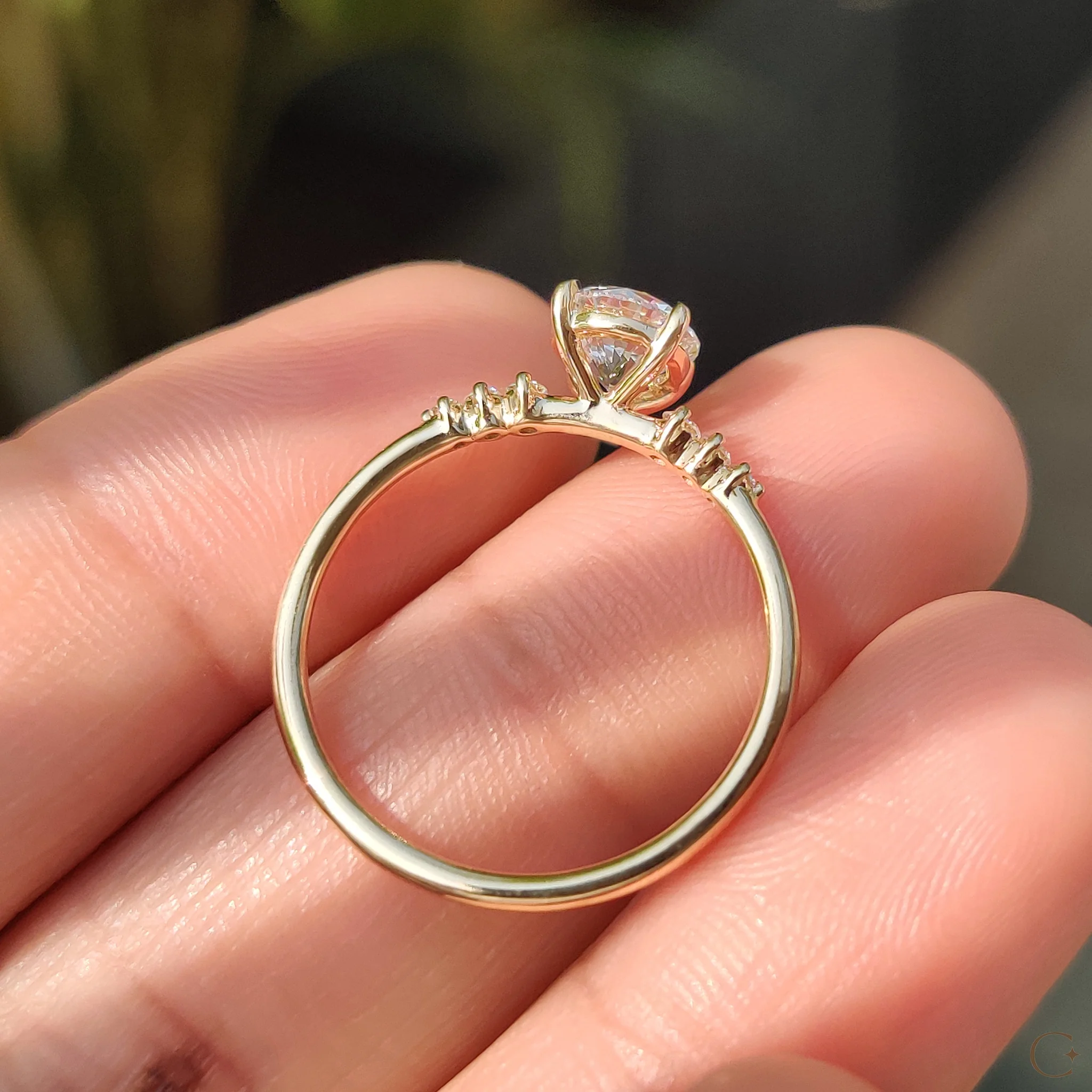 7 Stone Diamond Ring With Round Cut - Image 8