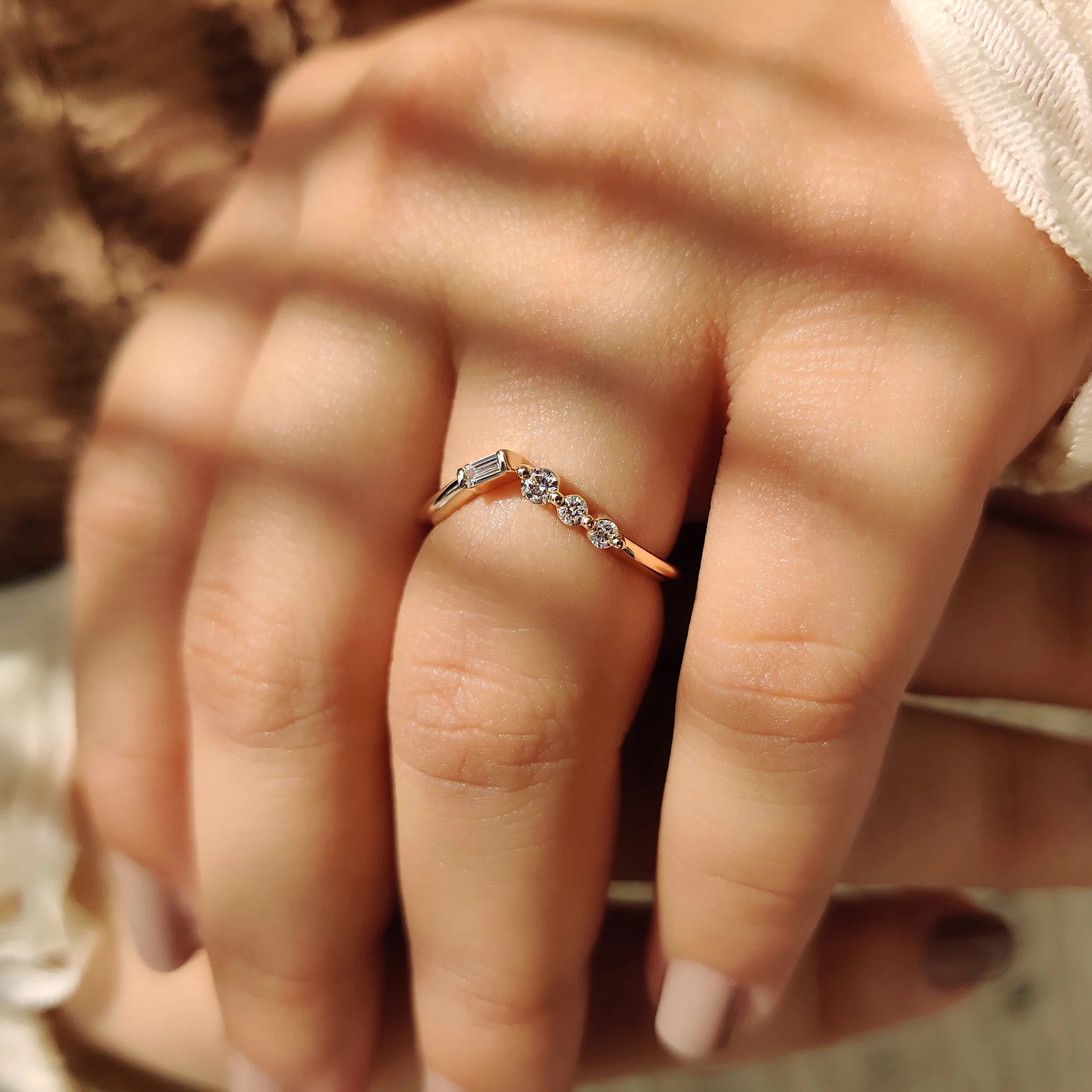 Baguette And Round Diamond Shared Prong Wedding Band - Image 6