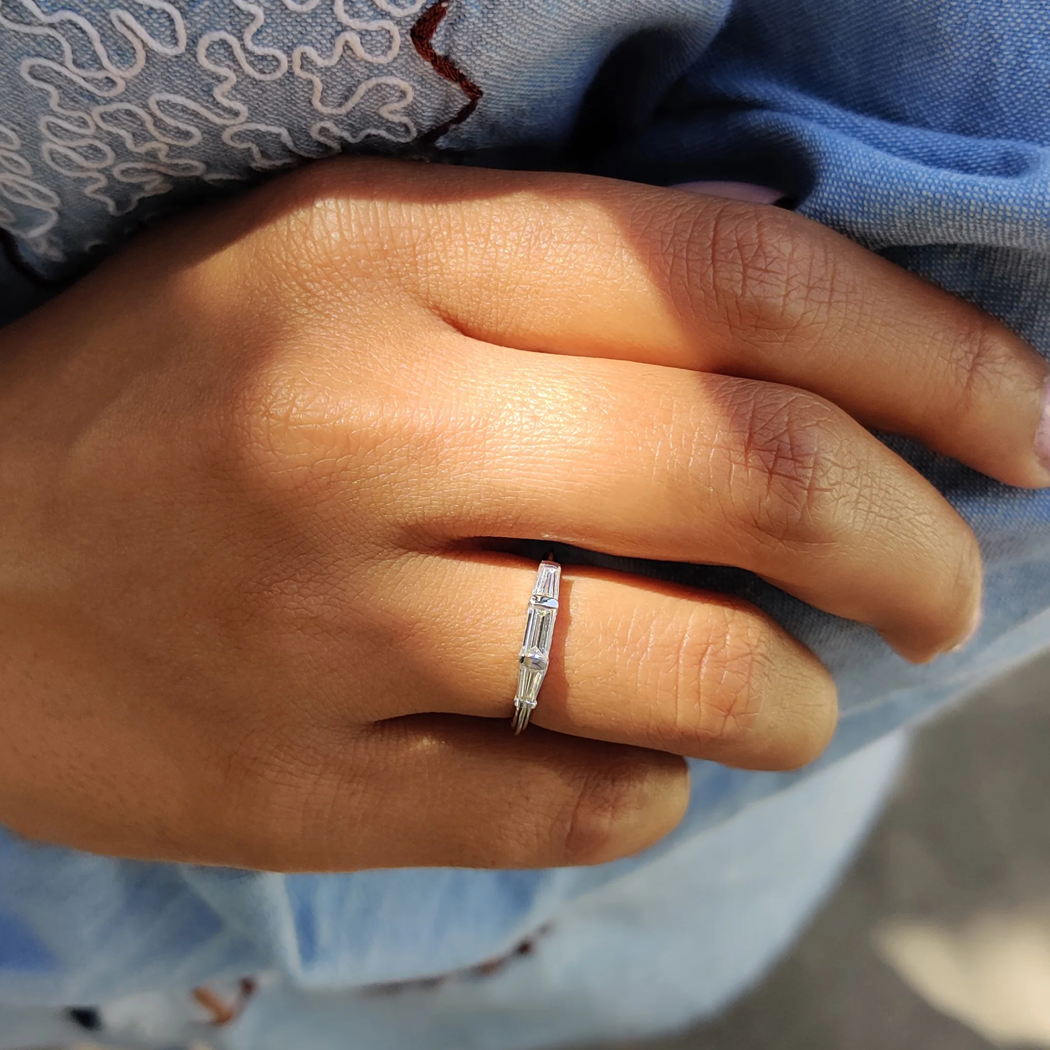Baguette Wedding Band With Tapered Baguette Side Stones - Image 4