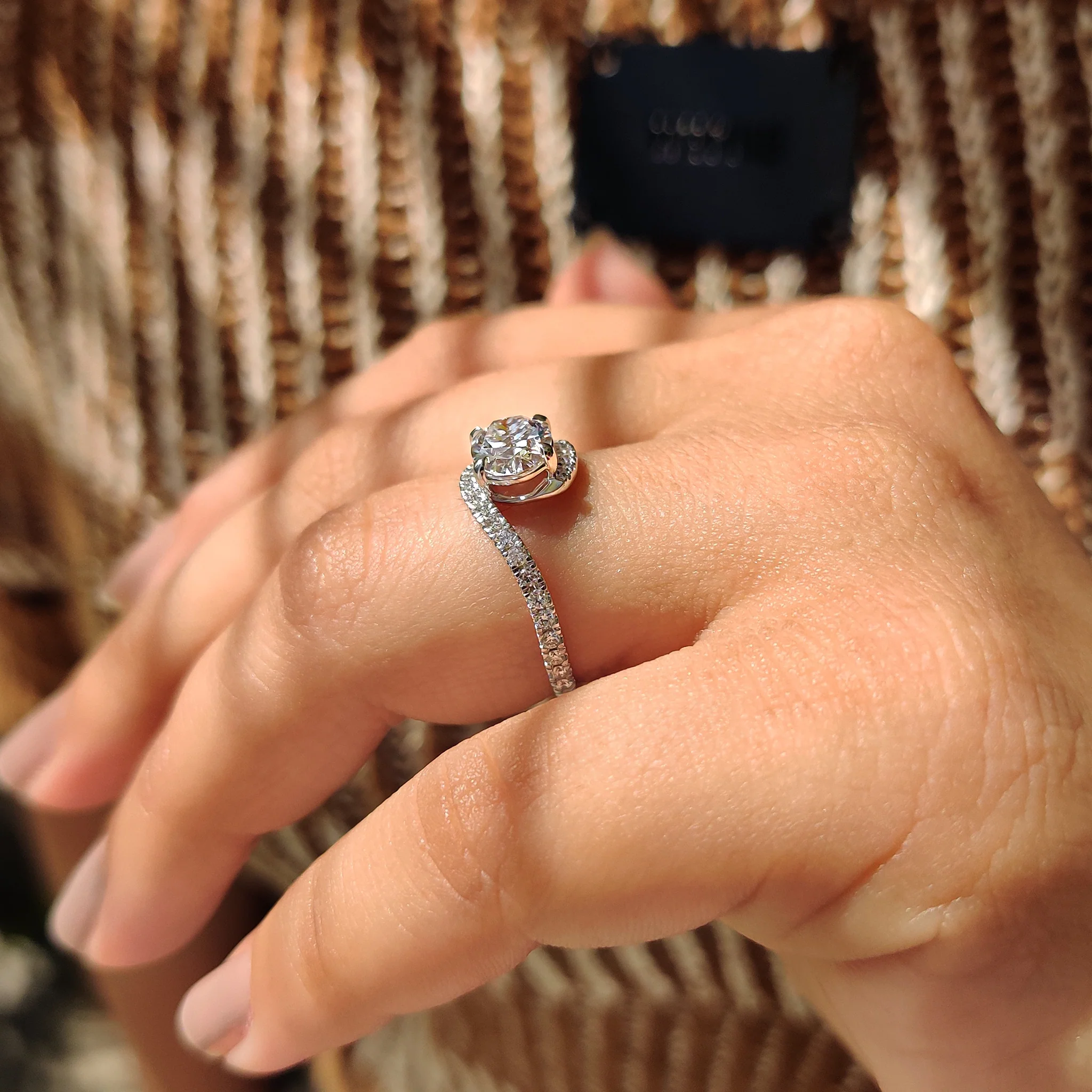 Oval Diamond Bypass Setting Ring In Half Eternity Style - Image 4