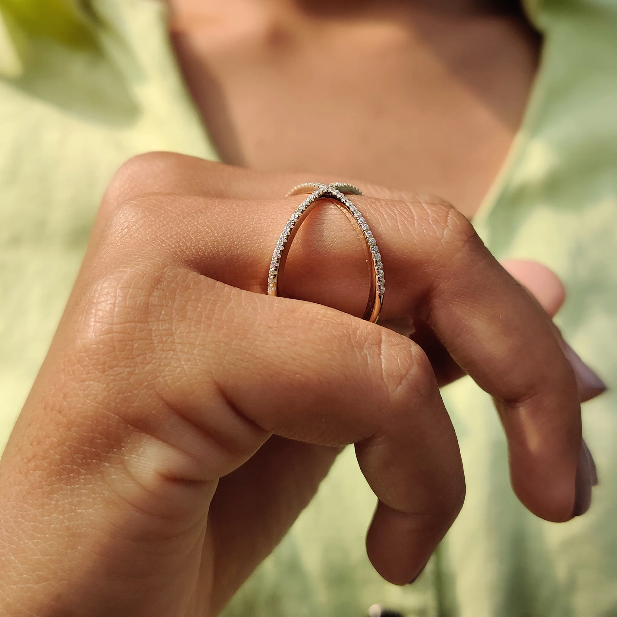 Round Stone Criss Cross Moissanite Band - Image 3