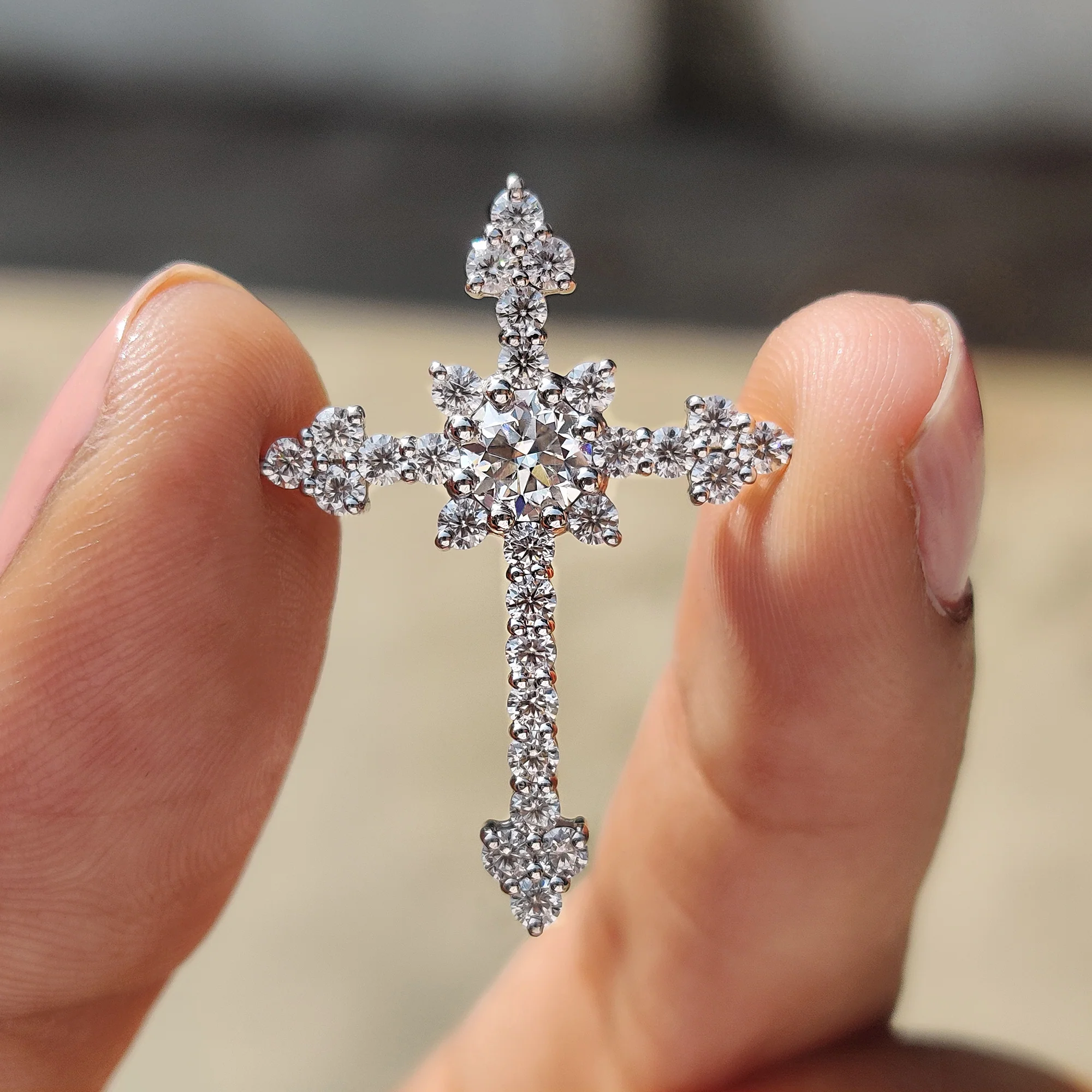 Criss Cross Pendant In Round Cut Moissanite - Image 2