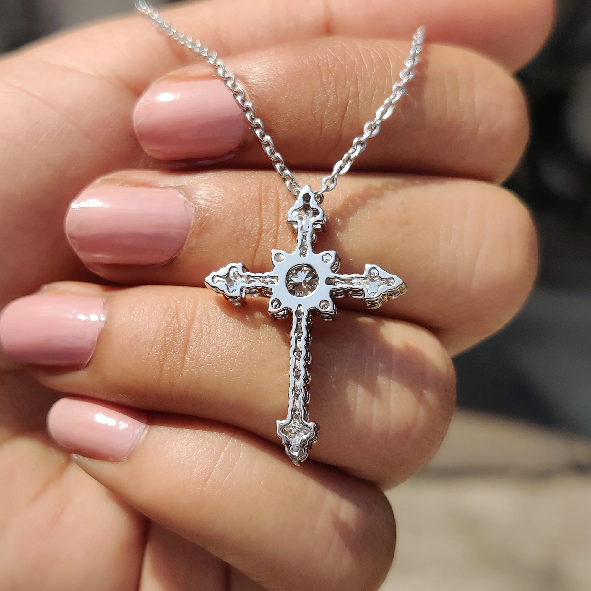 Criss Cross Pendant In Round Cut Moissanite - Image 8