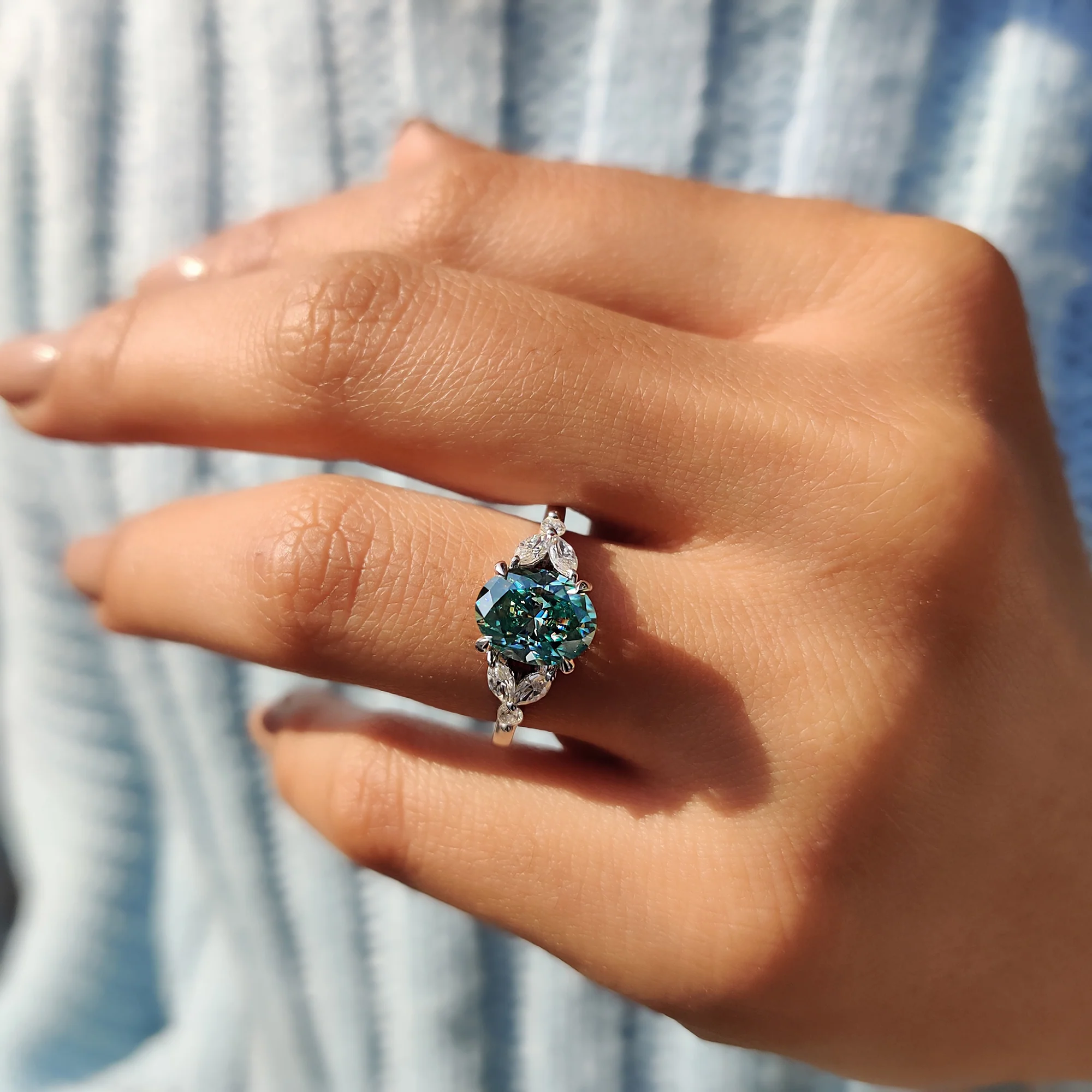 Cyan Blue Moissanite Oval Side Stone Engagement Ring - Image 8
