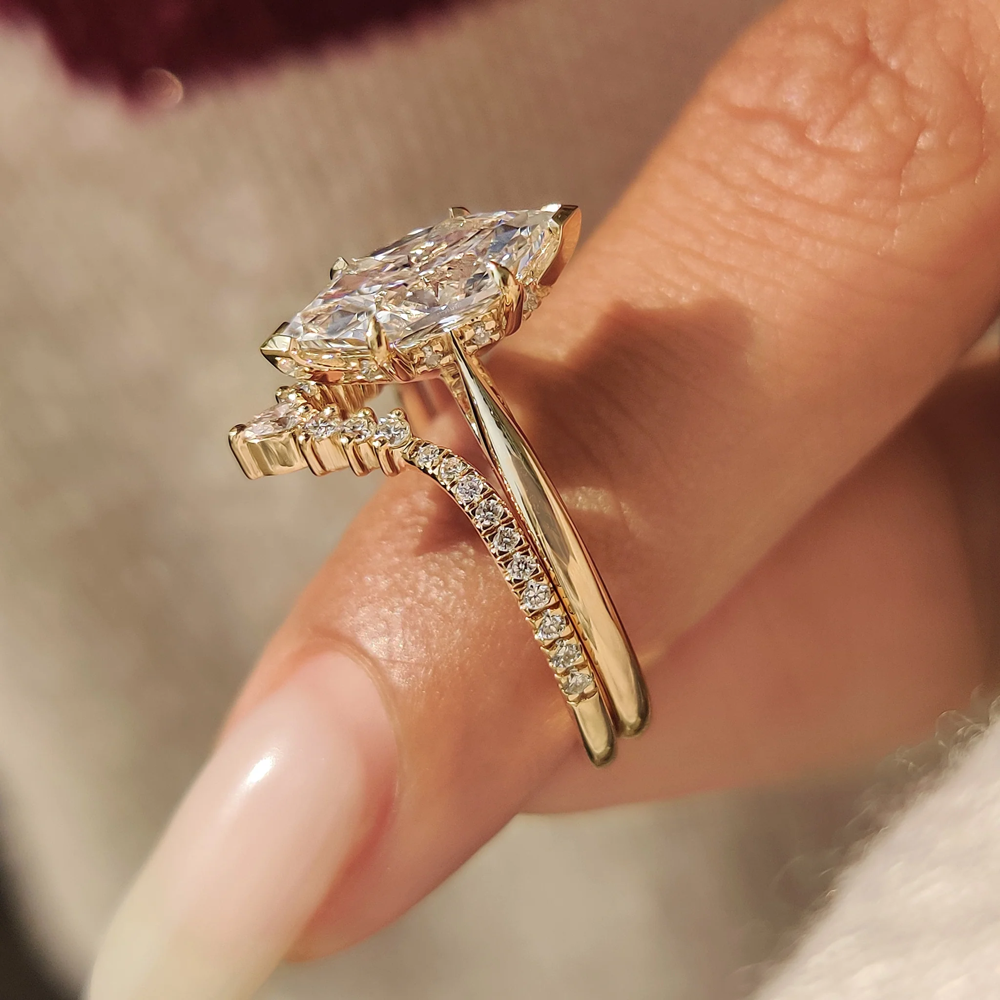 Dutch Marquise Solitaire Ring with Wedding Band in Curved Style - Image 5