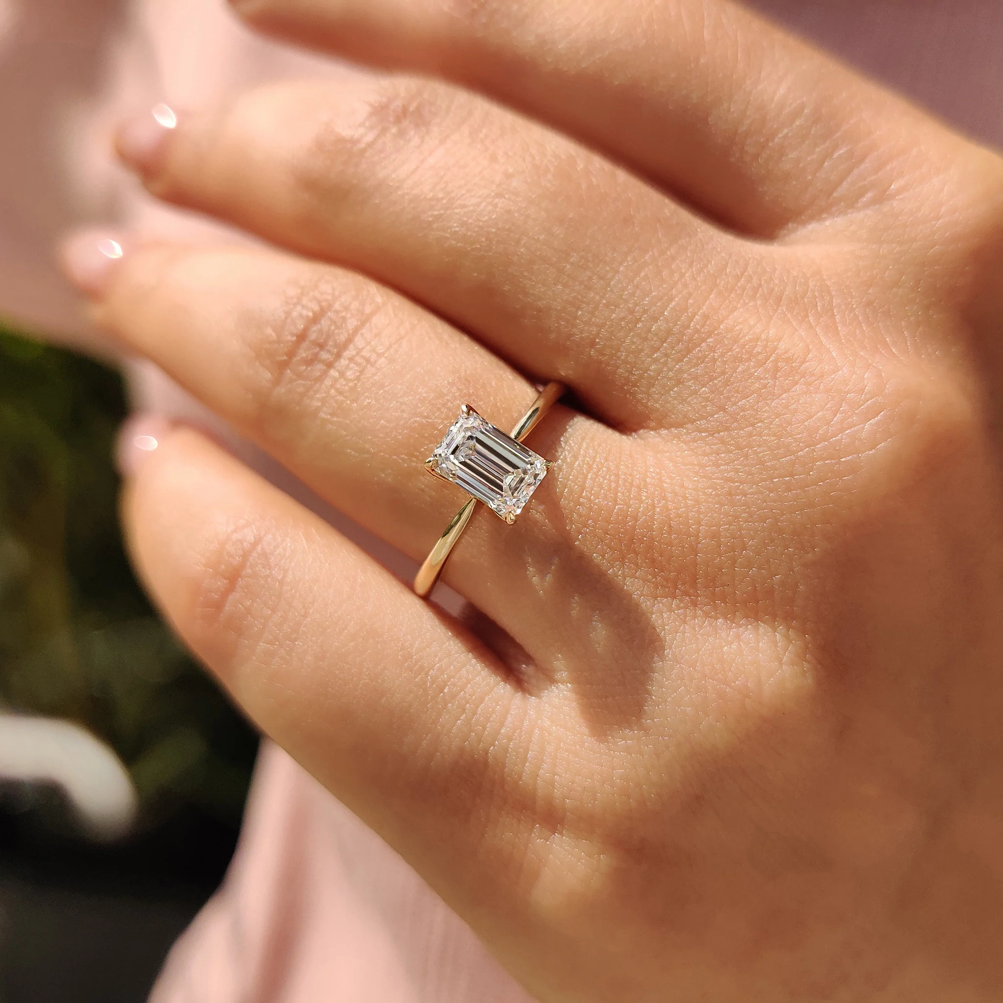 Emerald Diamond Ring In Solitaire Style - Image 6