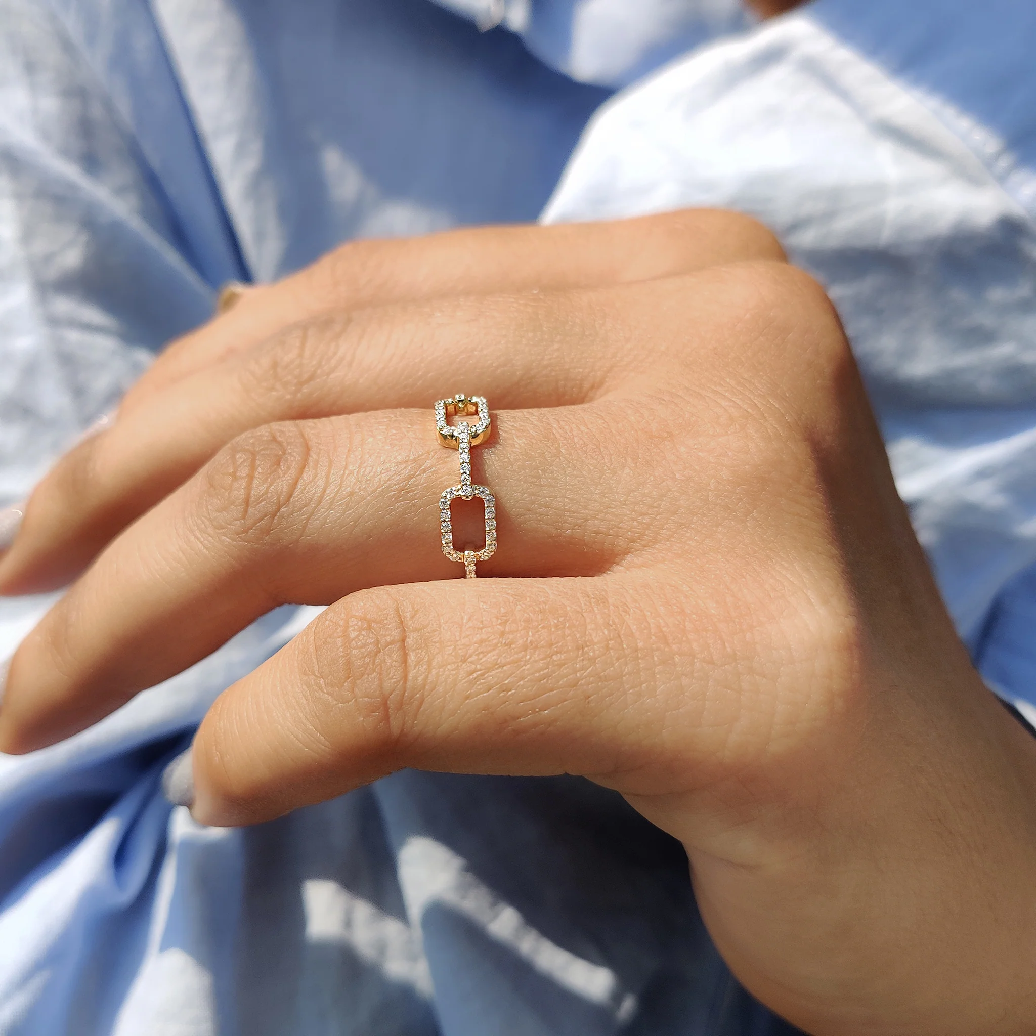 Round Cut Eternity Wedding Band In Round Cut Paper Clip Link Setting - Image 3
