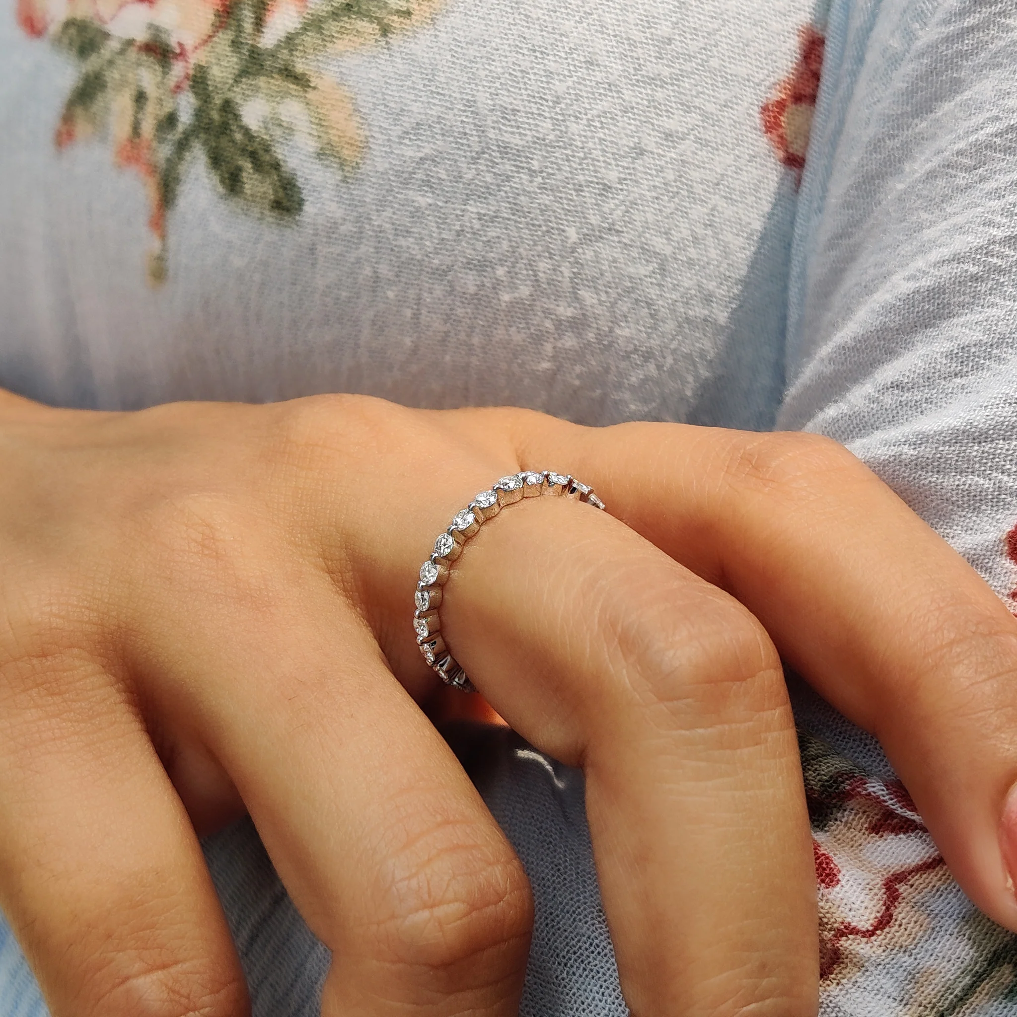 Floating Bubble Eternity Wedding Band - Image 9
