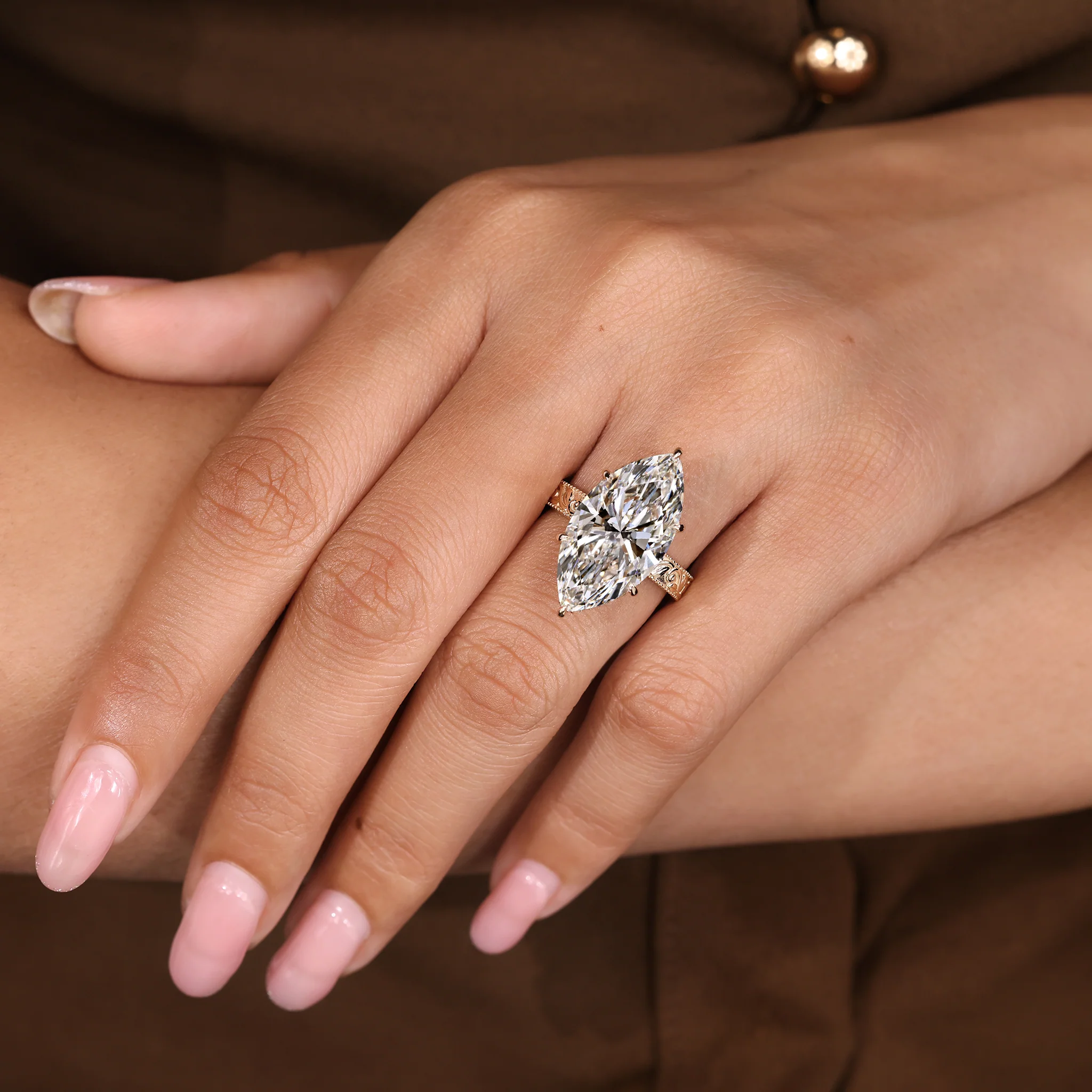 IGI Certified 10-12 Carat Marquise Diamond Ring in Solitaire Style - Image 12