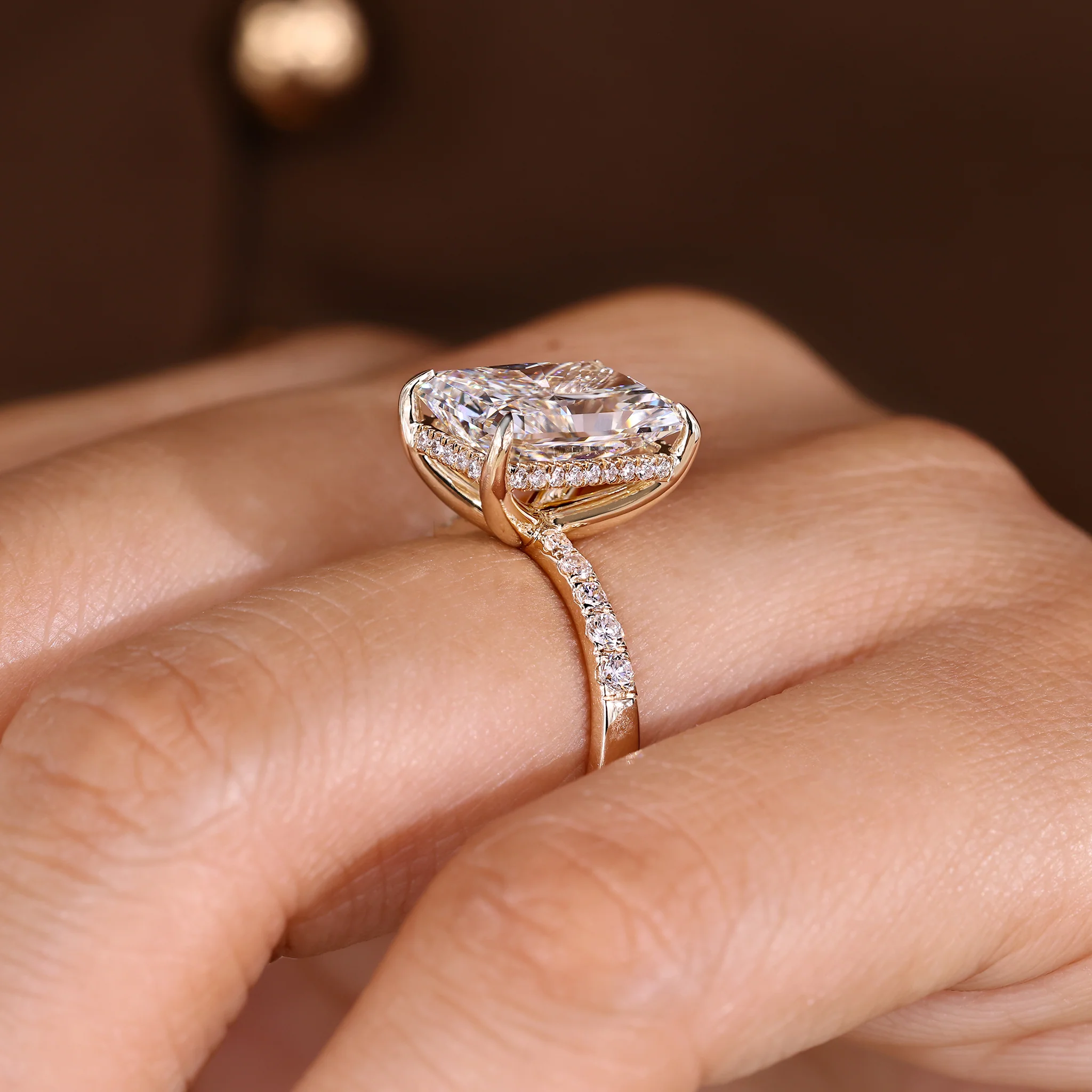 IGI Certified 5 Carat Radiant Cut Diamond Ring in Pave Setting - Image 4