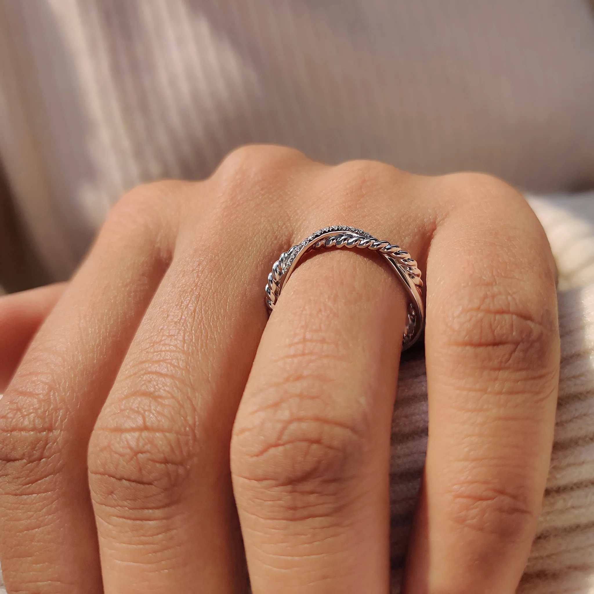 Round Cut Infinity Wedding Band With Twisted Rope Pave Style - Image 7