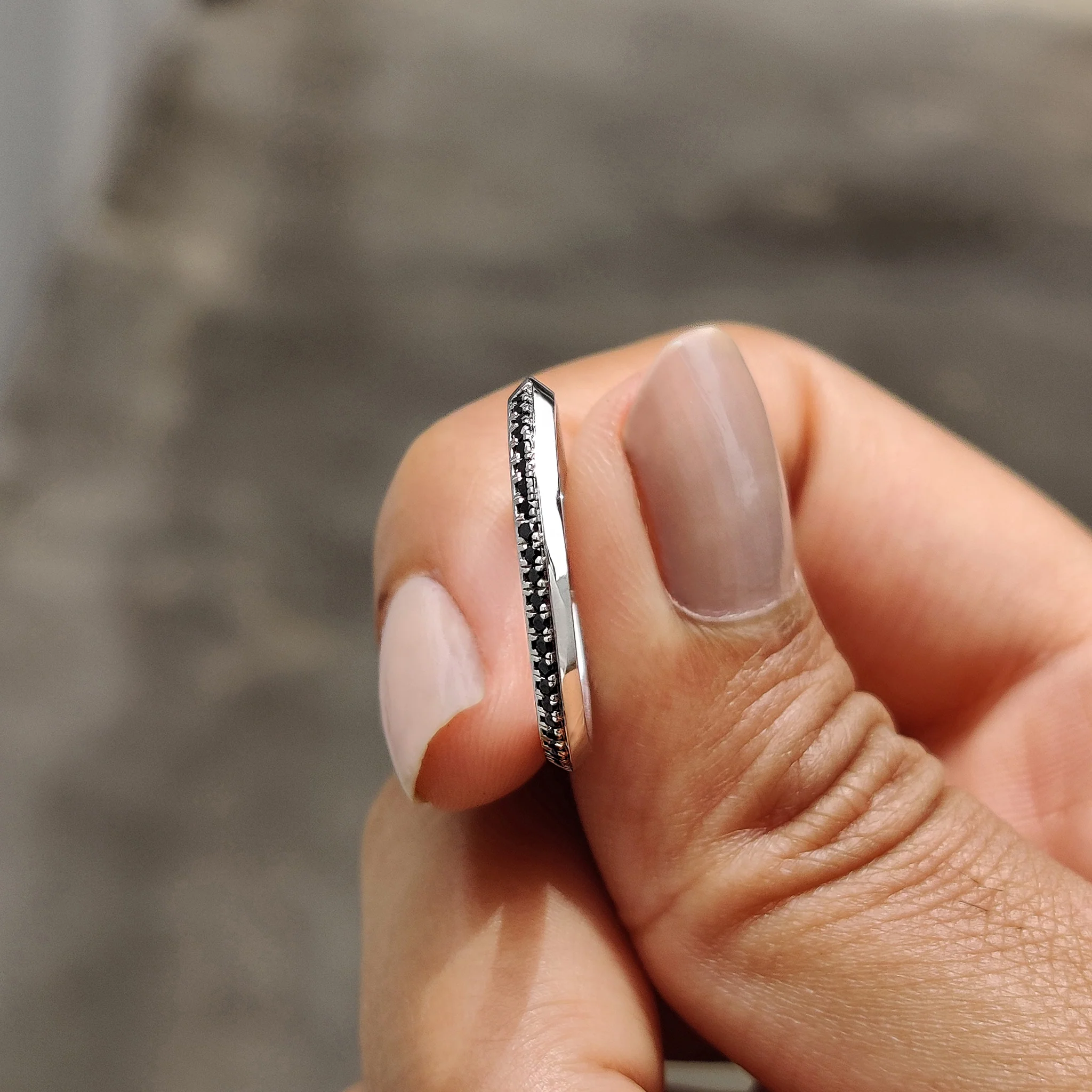 Knife Edge Wedding Band With Black Moissanite - Image 6