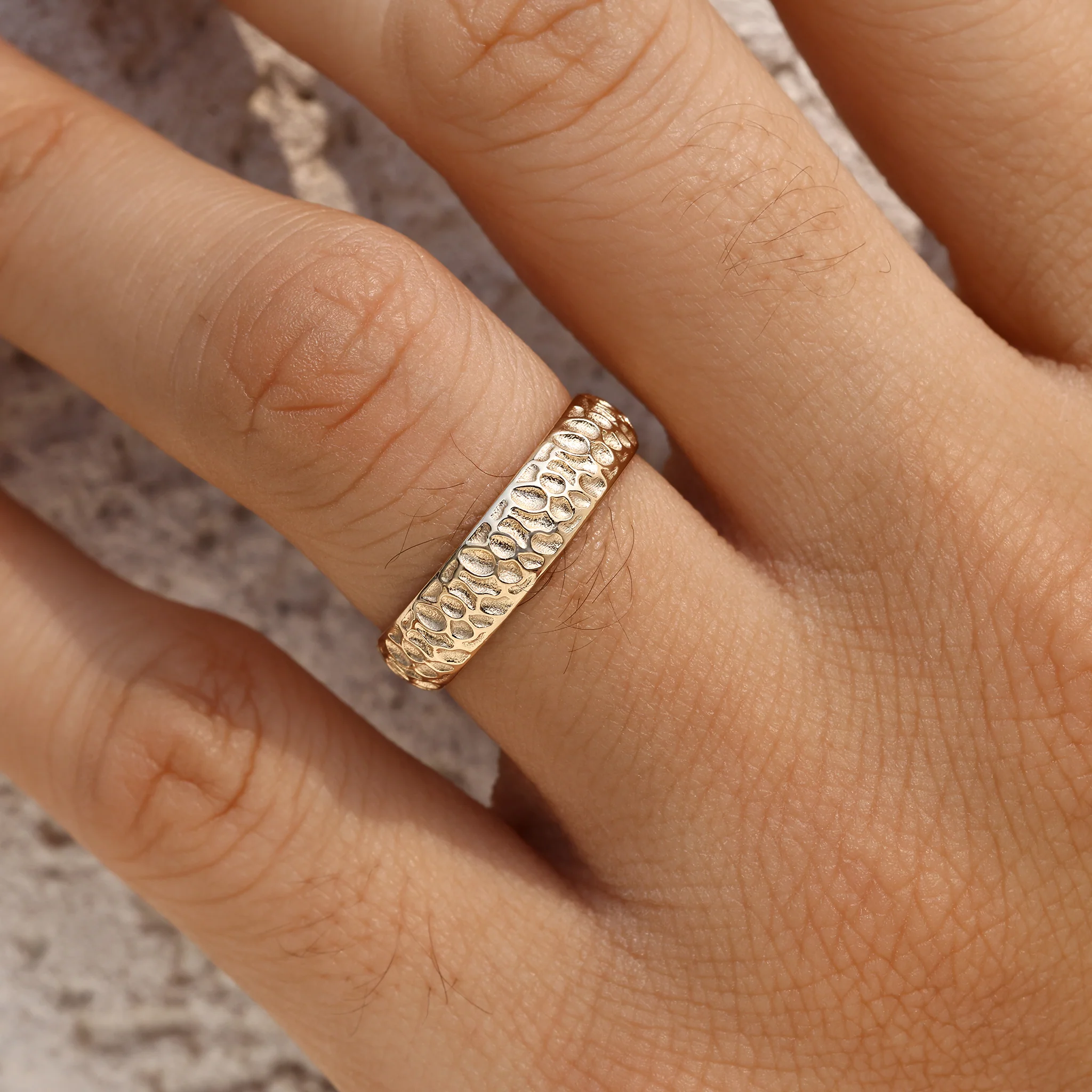 Men's Engagement Ring in Hammer Finish - Image 2