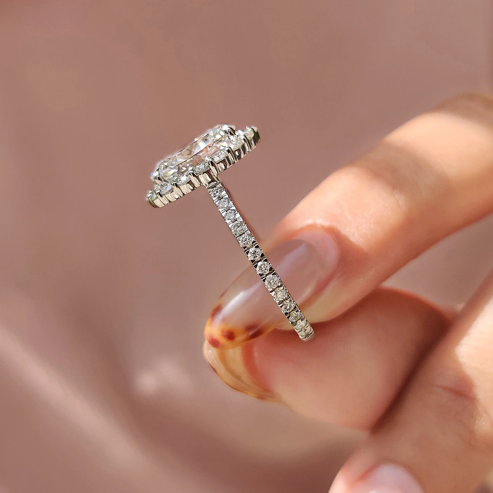 Oval Cut Cathedral Setting Ring - Image 9