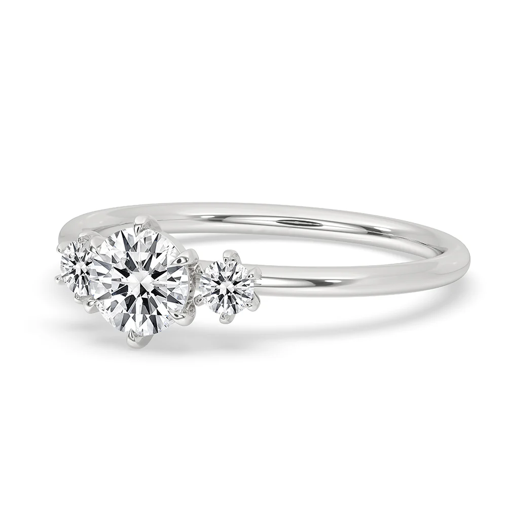 Round Cut 3 Stone Diamond Engagement Ring - Image 2