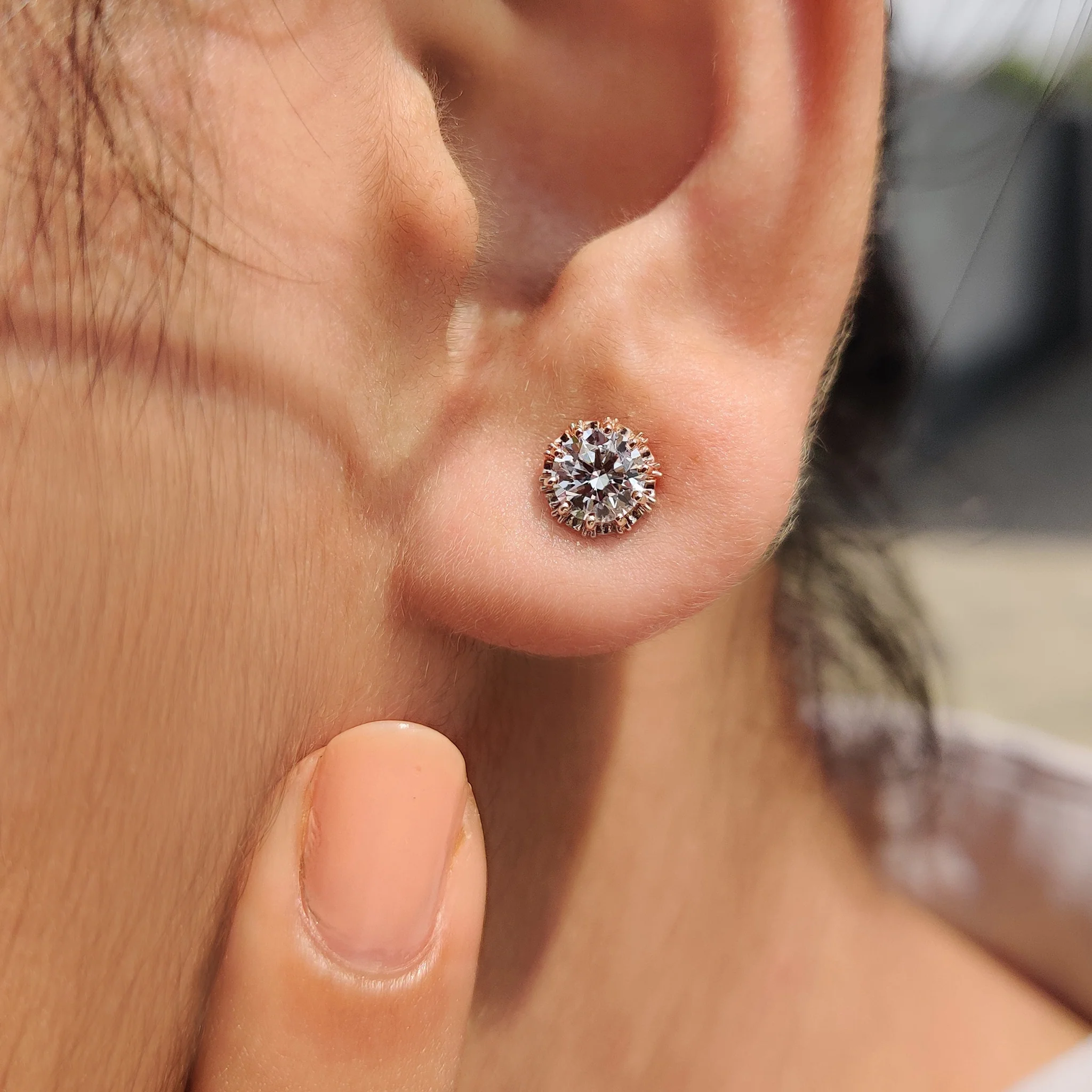 Round Cut Diamond Stud Earrings - Image 3