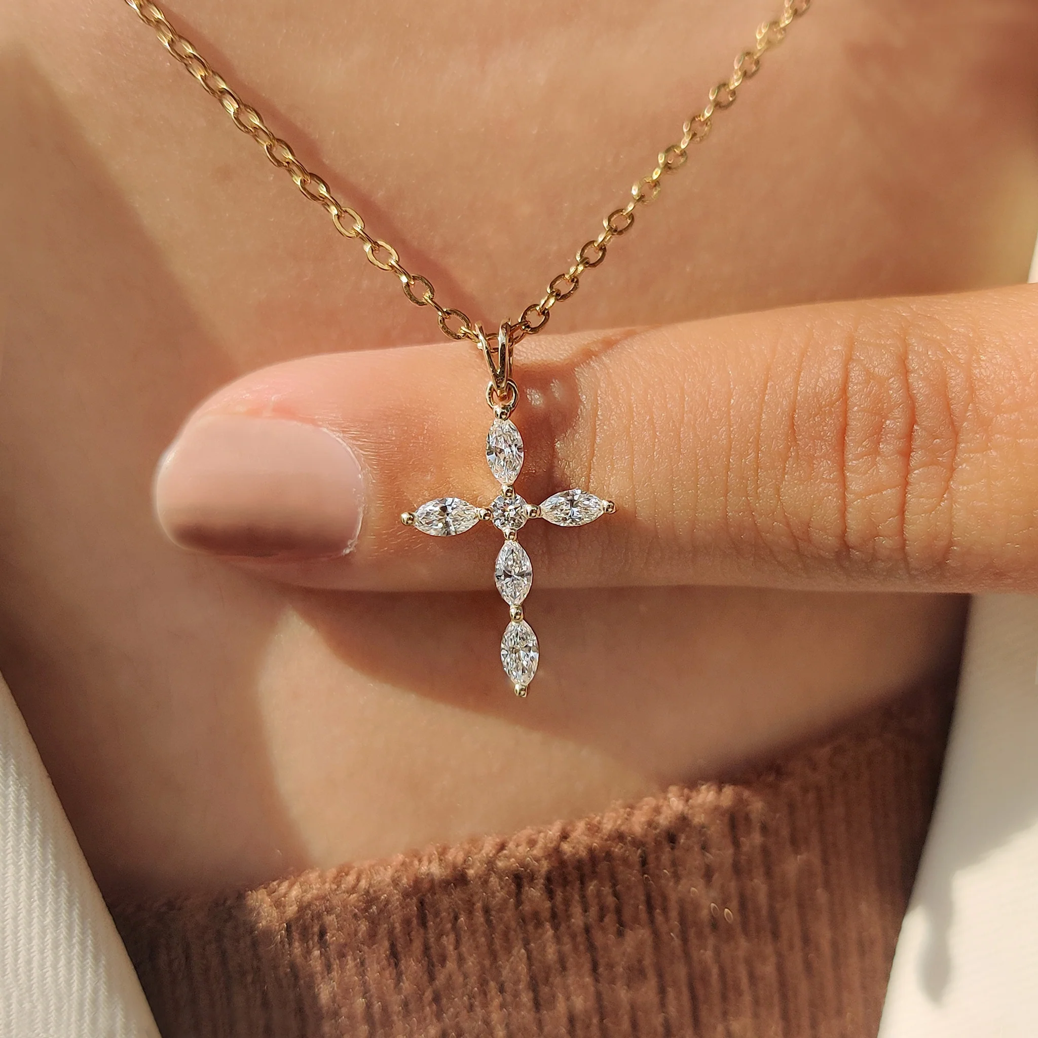 Round And Marquise Diamond Pendant In Sweden Cross Style - Image 6