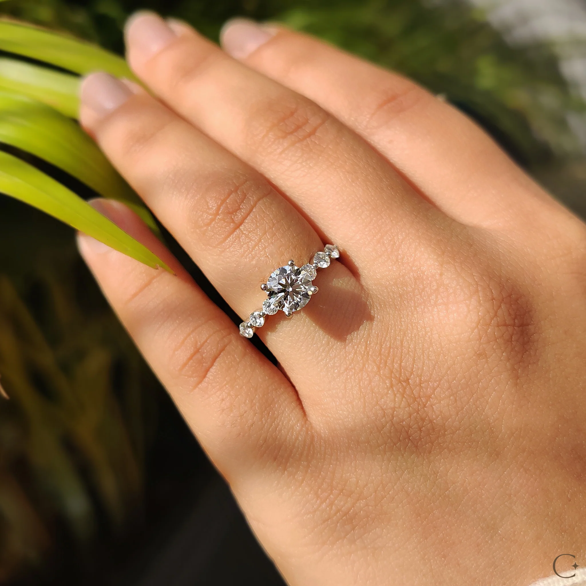 Round Brilliant Cut Diamond Ring With Round Cut Side Stones - Image 2