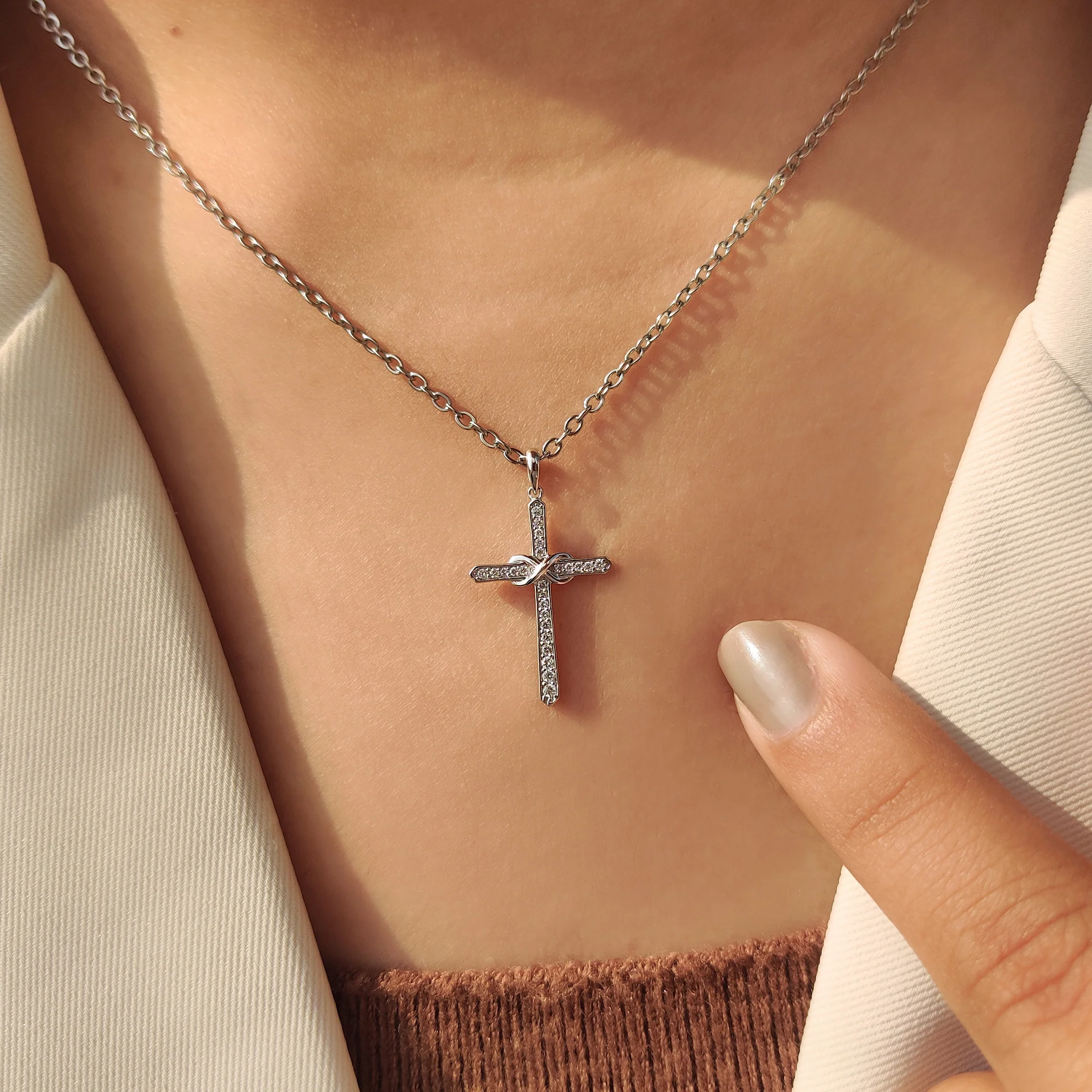 Round Cut Diamond Cross Pendant - Image 9