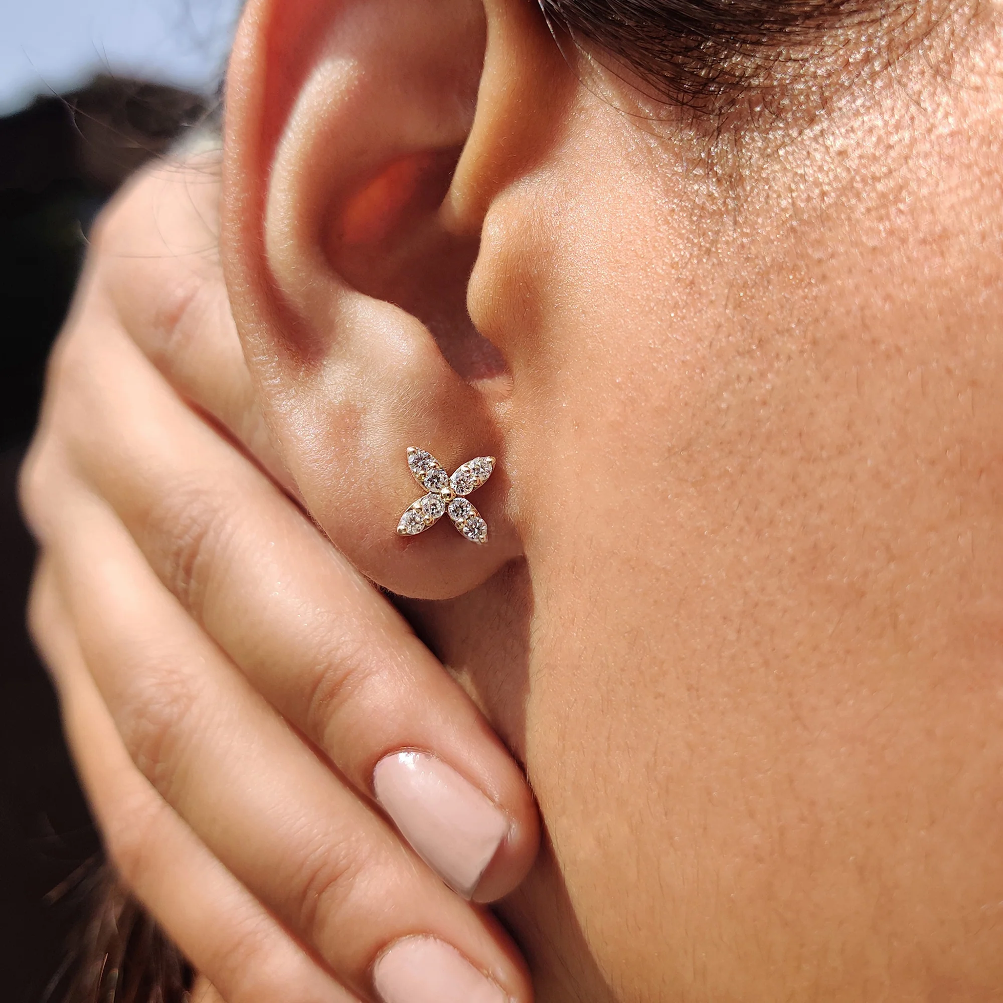 Round Cut Diamond Flower Stud Earrings - Image 8