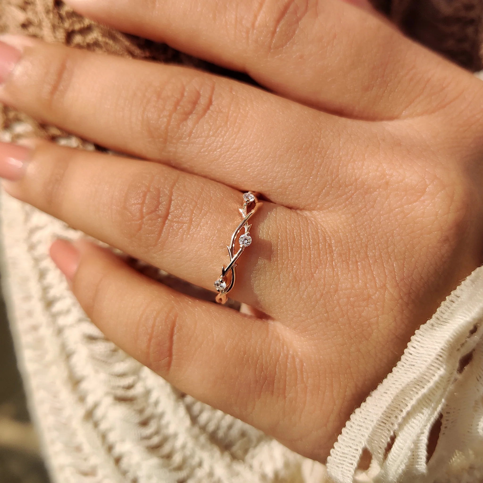 Round Cut Diamond Nature Inspired Wedding Band - Image 7