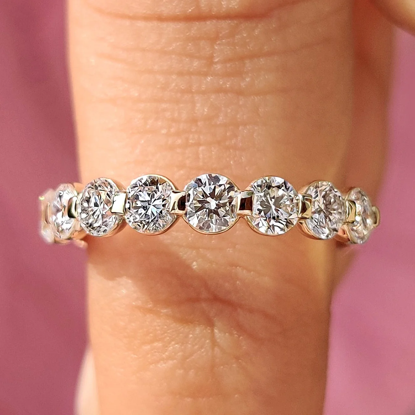 Round Cut Diamond Shared Prong Wedding Band