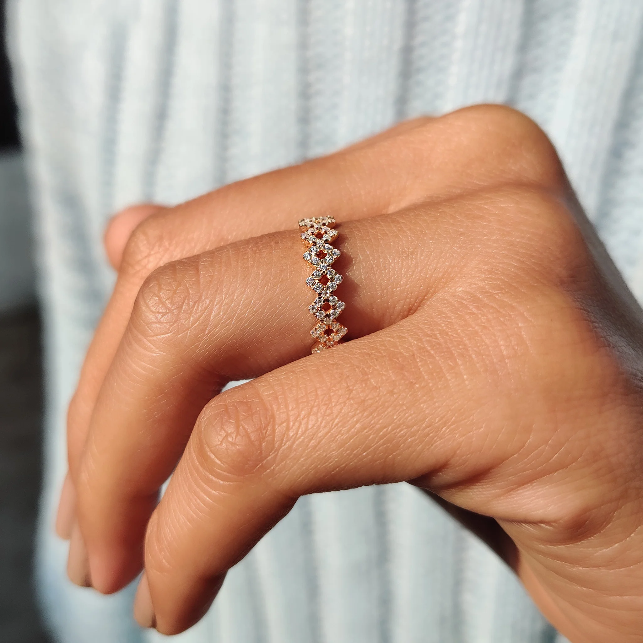 Round Cut Moissanite Wedding Band In Zig Zag Style - Image 2