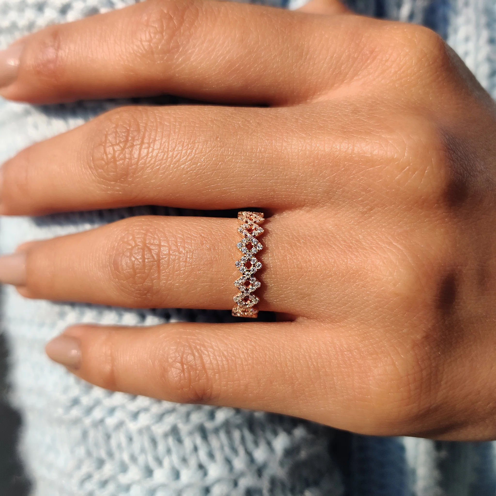 Round Cut Moissanite Wedding Band In Zig Zag Style - Image 9