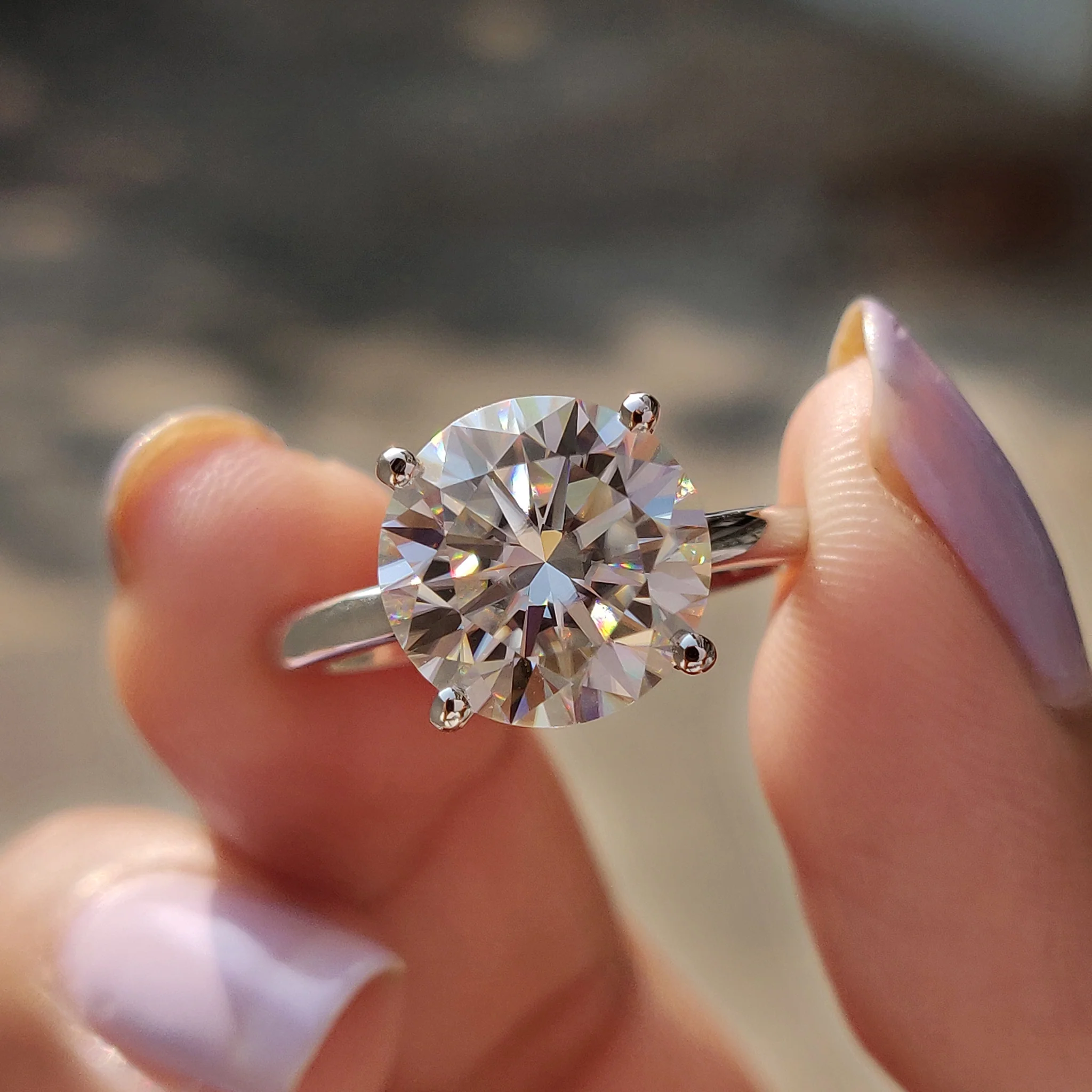 Round Cut Solitaire Engagement Ring