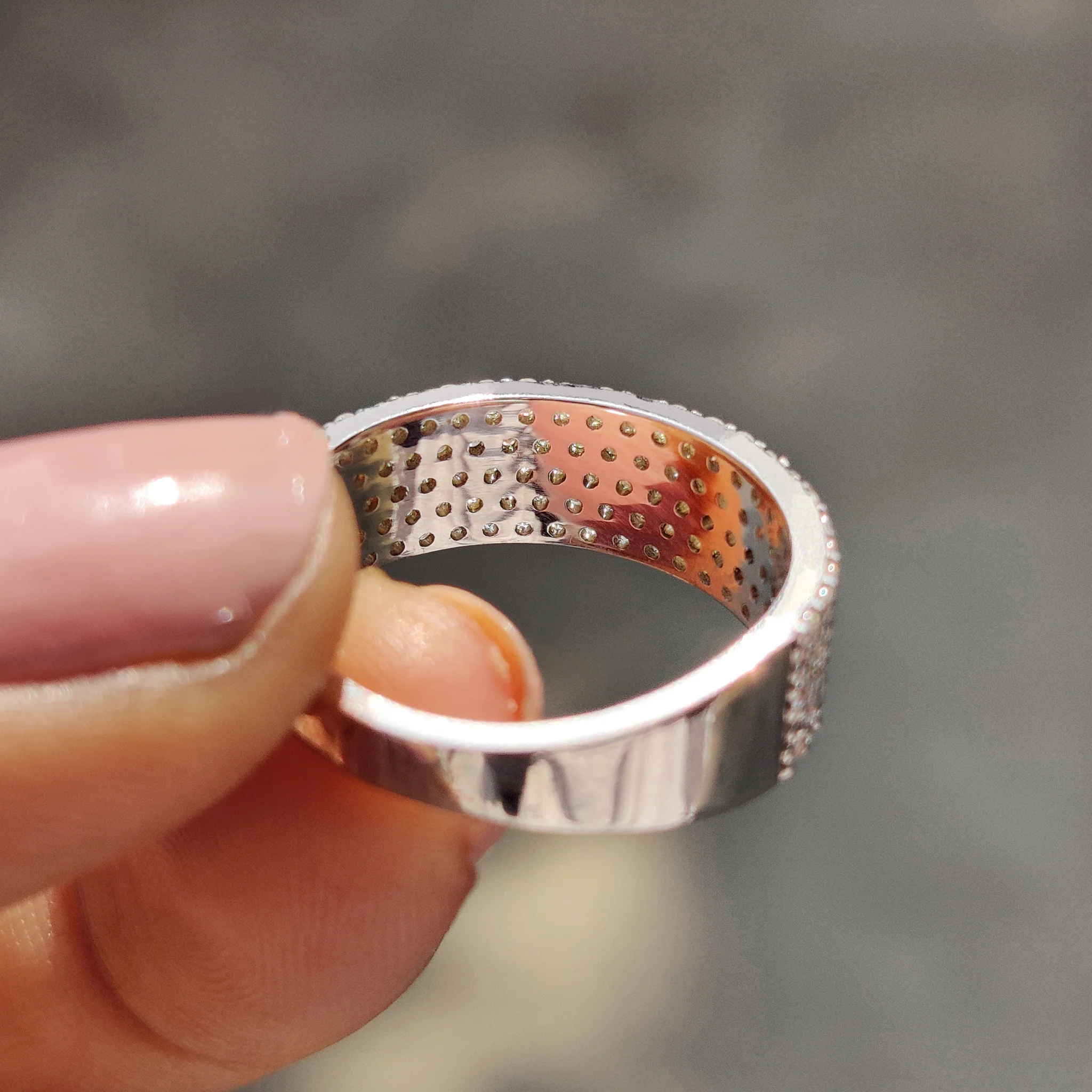 Round Cut Wedding Band With Multi Row Pave Style - Image 8
