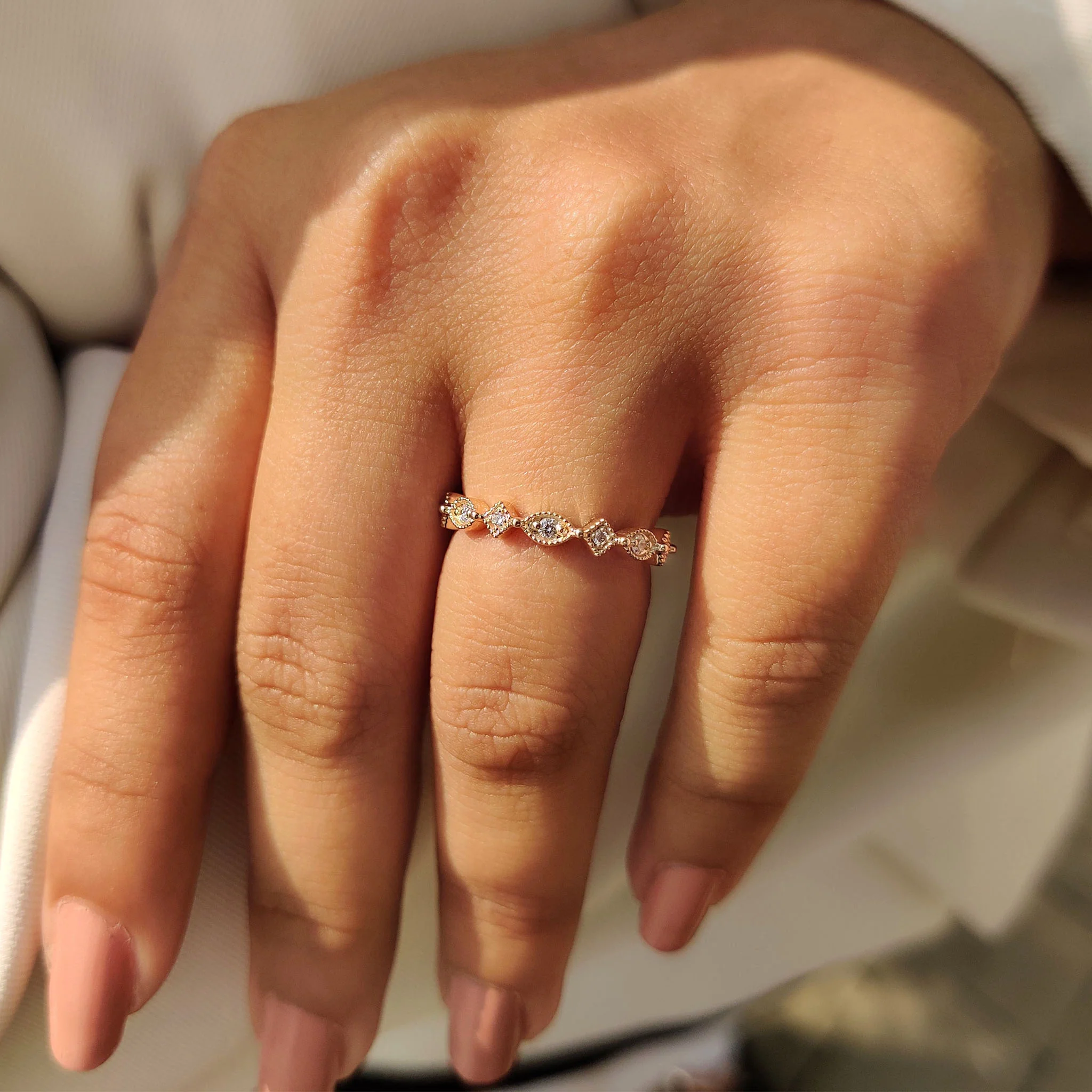 Round Cut Yellow Gold Diamond Wedding Band With Marquise Outline - Image 8