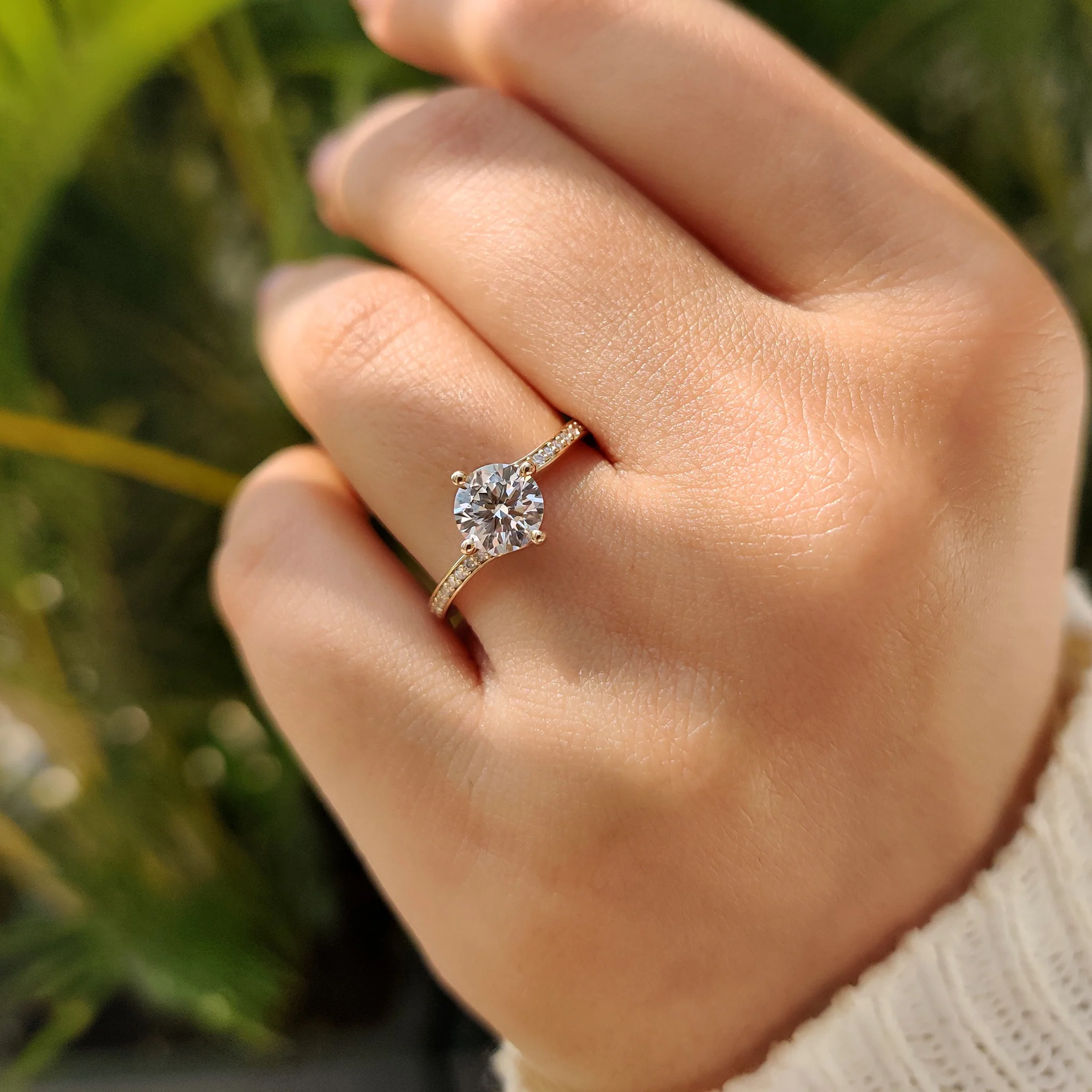 Round Diamond Bypass Ring Setting In Pave Style - Image 4