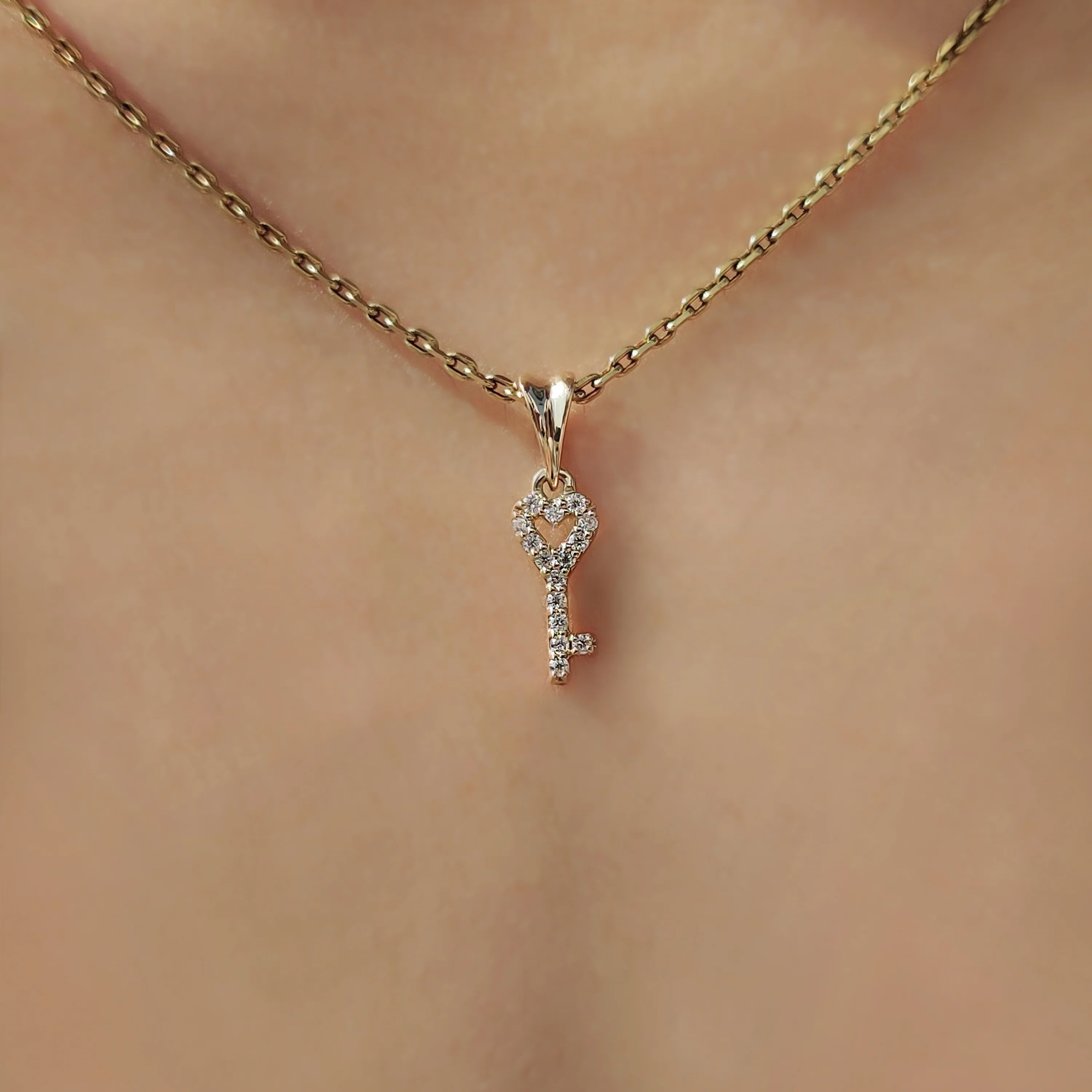 Round Diamond Gold Key Pendant