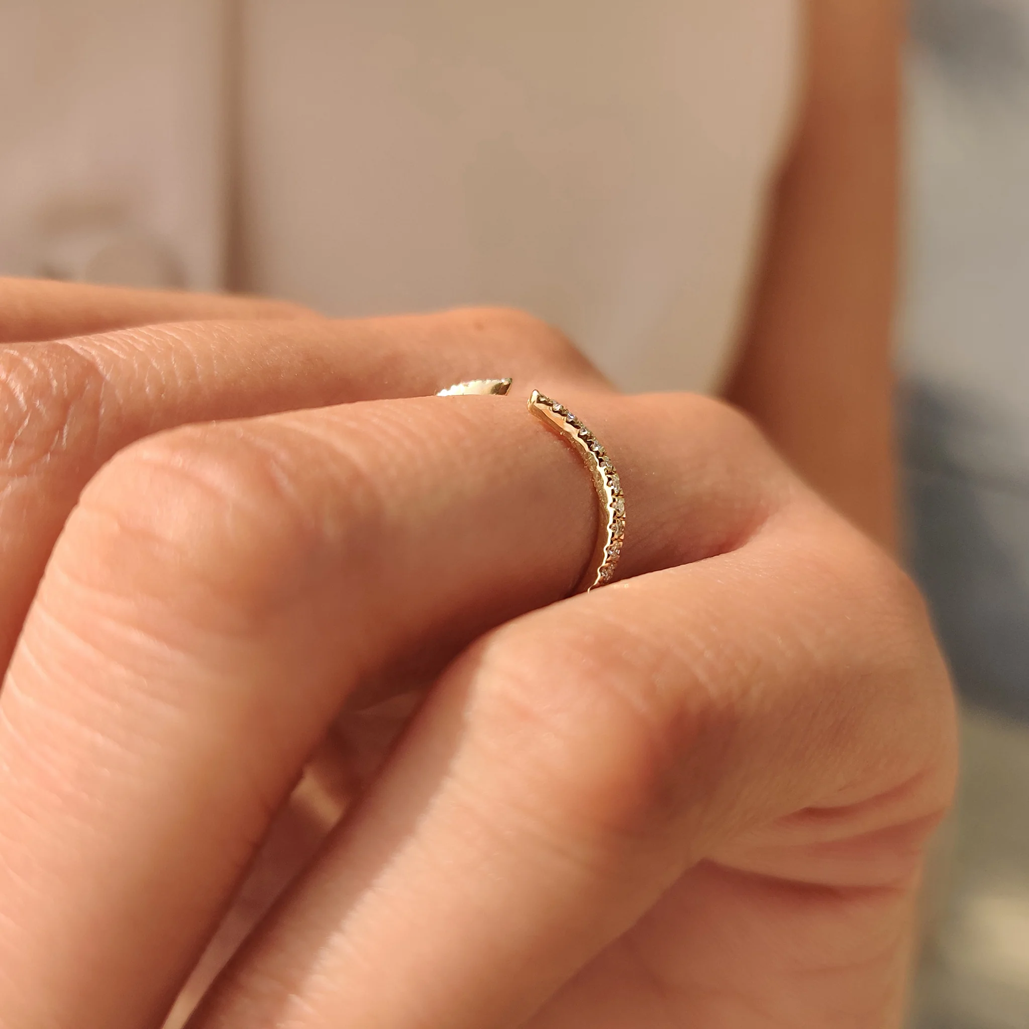 Round Diamond Open Gap Wedding Band - Image 3