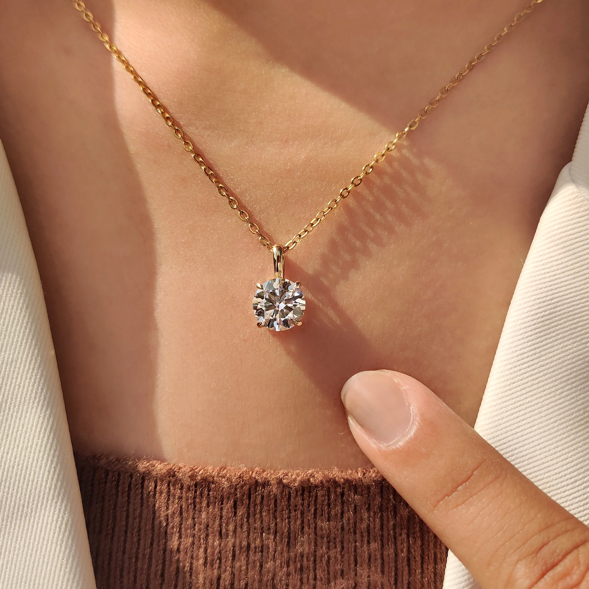 Round Diamond Pendant In Solitaire Setting - Image 4