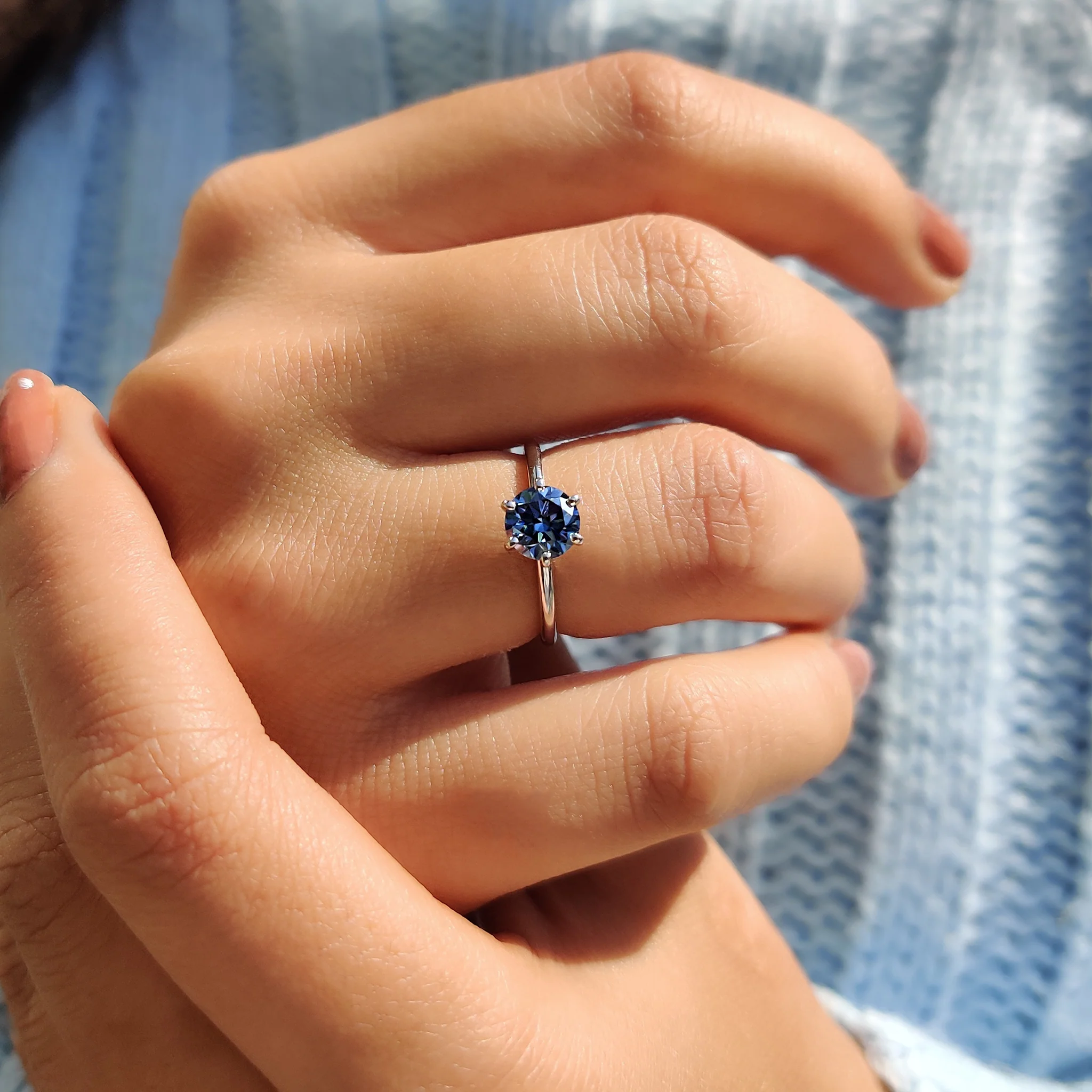 Royal Blue Ring In Simple Solitaire Style - Image 5