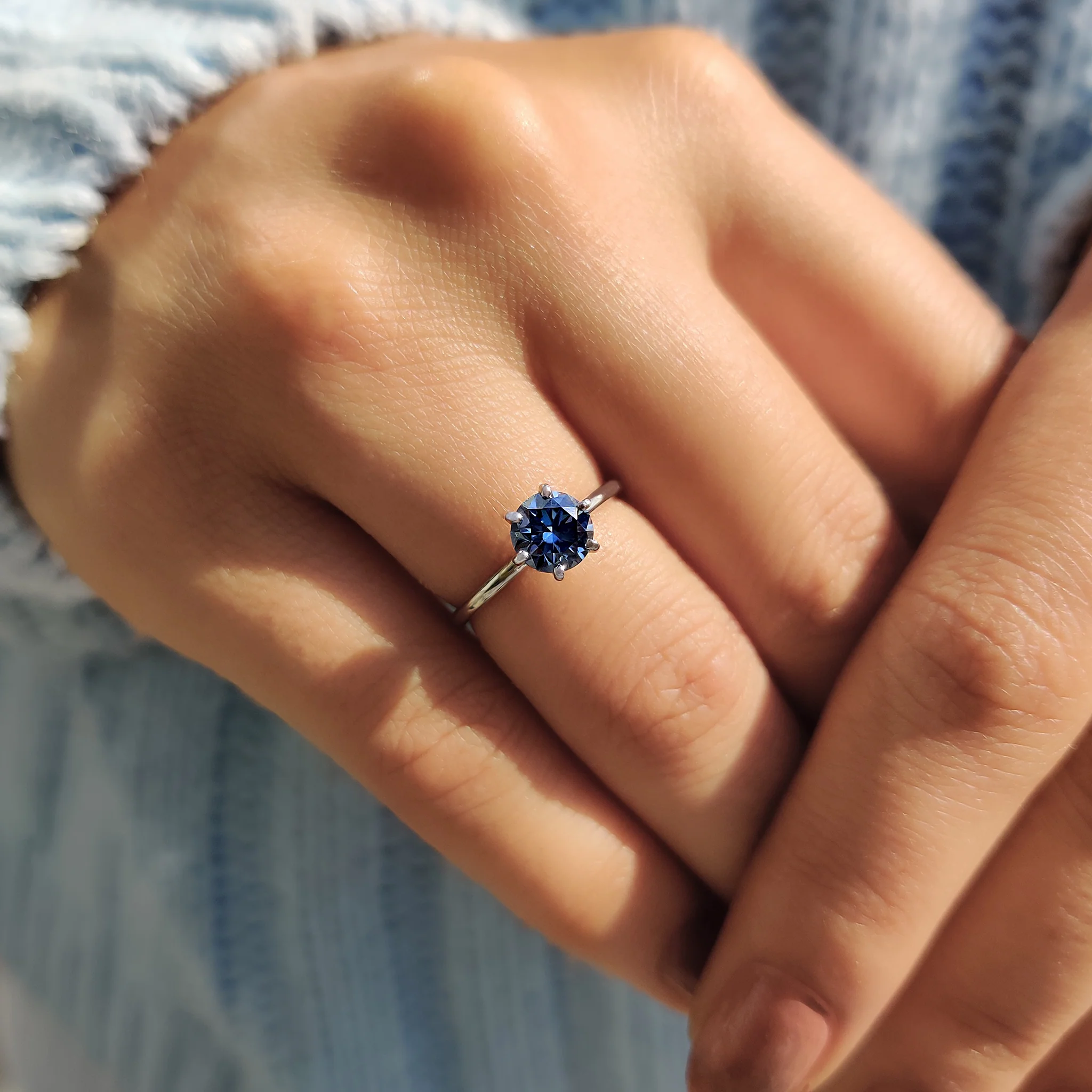 Royal Blue Ring In Simple Solitaire Style - Image 8