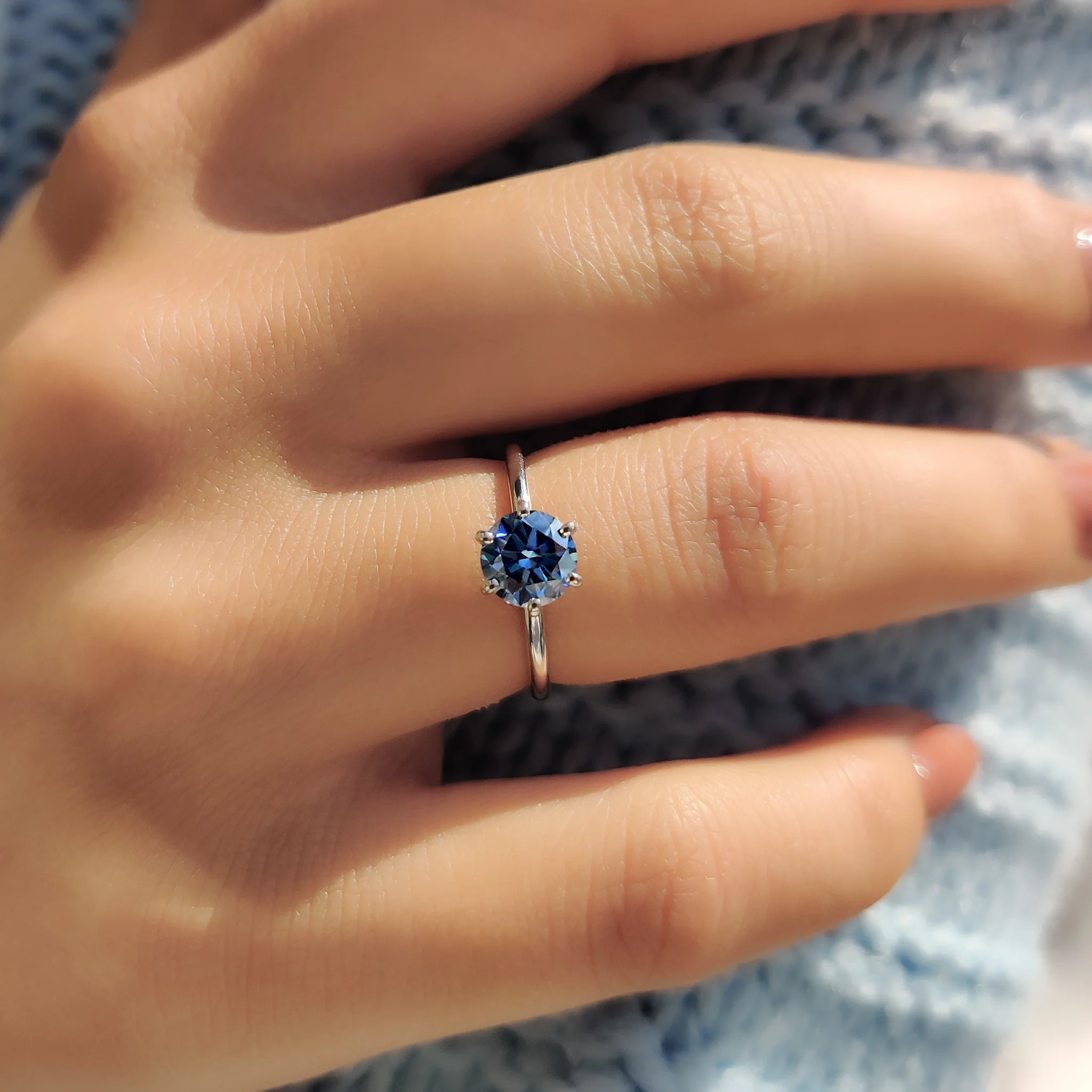Royal Blue Ring In Simple Solitaire Style - Image 9