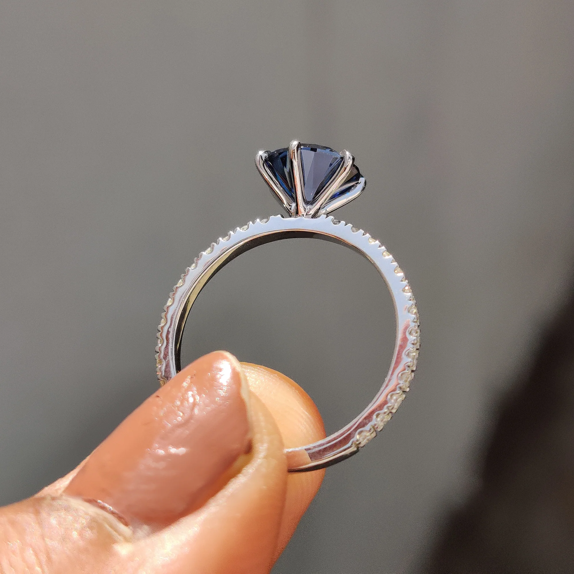 Royal Dark Blue Round Pave Engagement Ring - Image 5