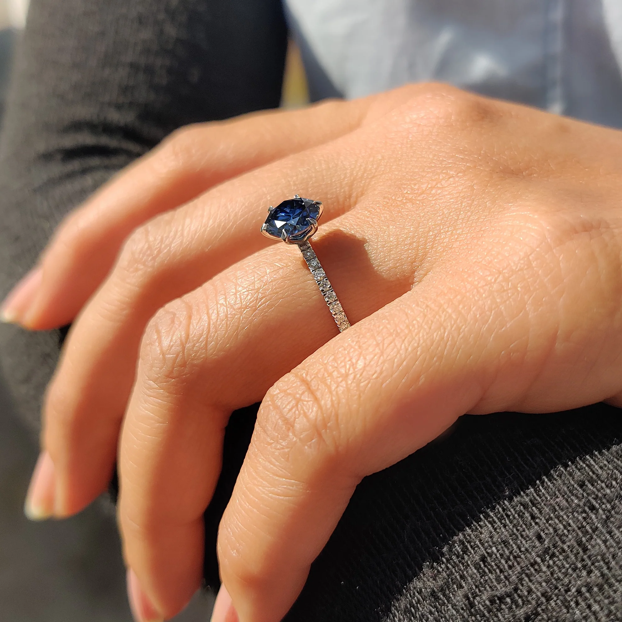 Royal Dark Blue Round Pave Engagement Ring - Image 9