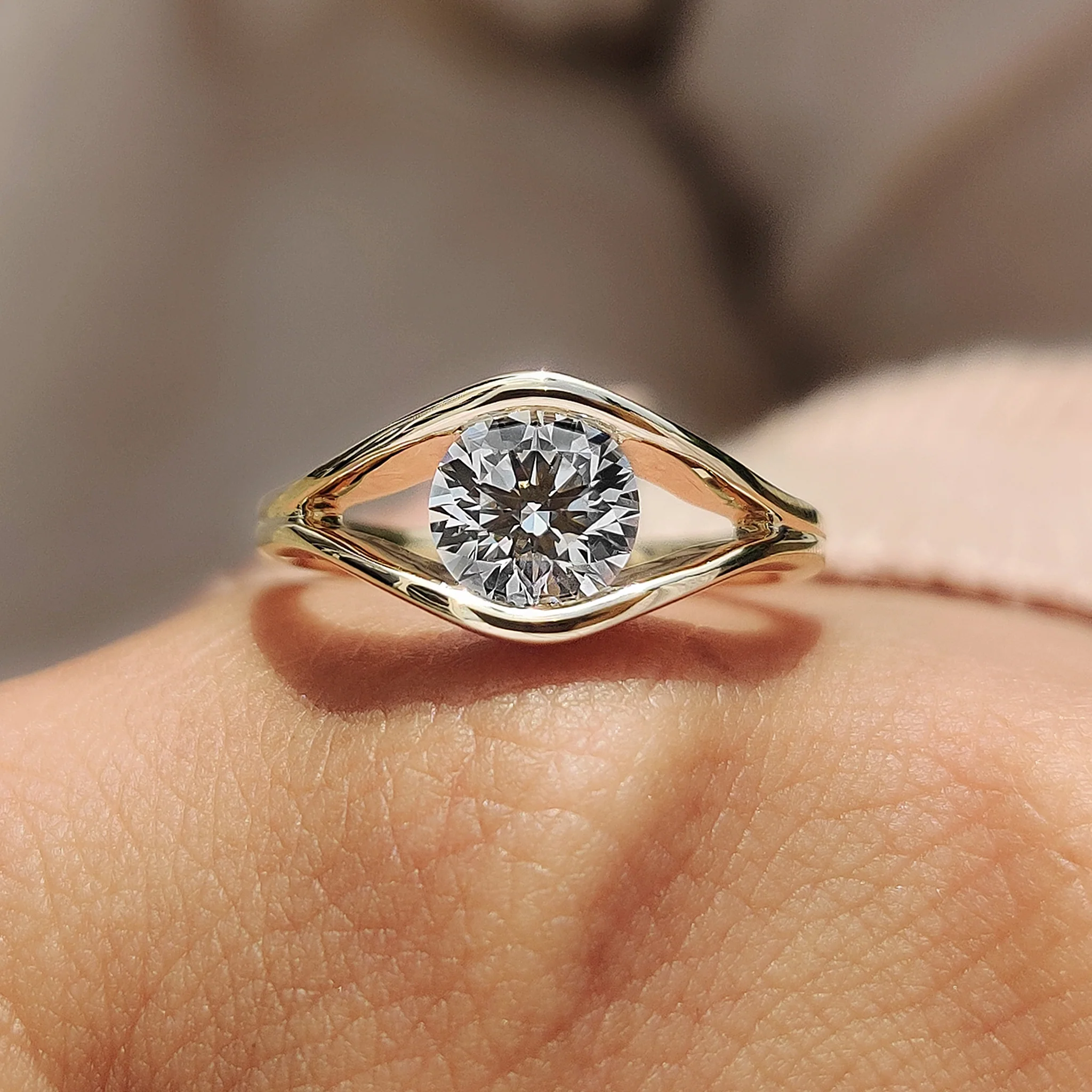 Stylish Split Shank Solitaire Diamond Engagement Ring