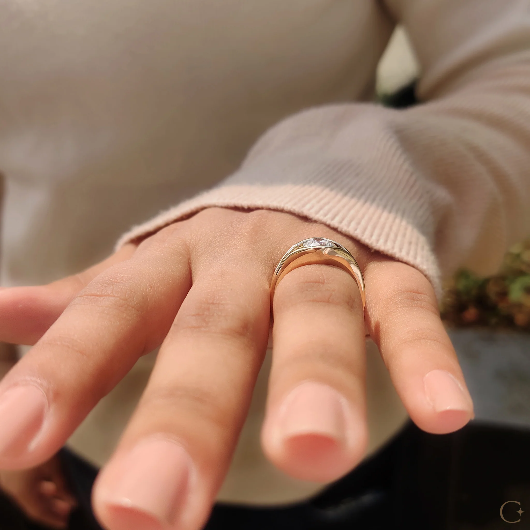 Stylish Split Shank Solitaire Diamond Engagement Ring - Image 7