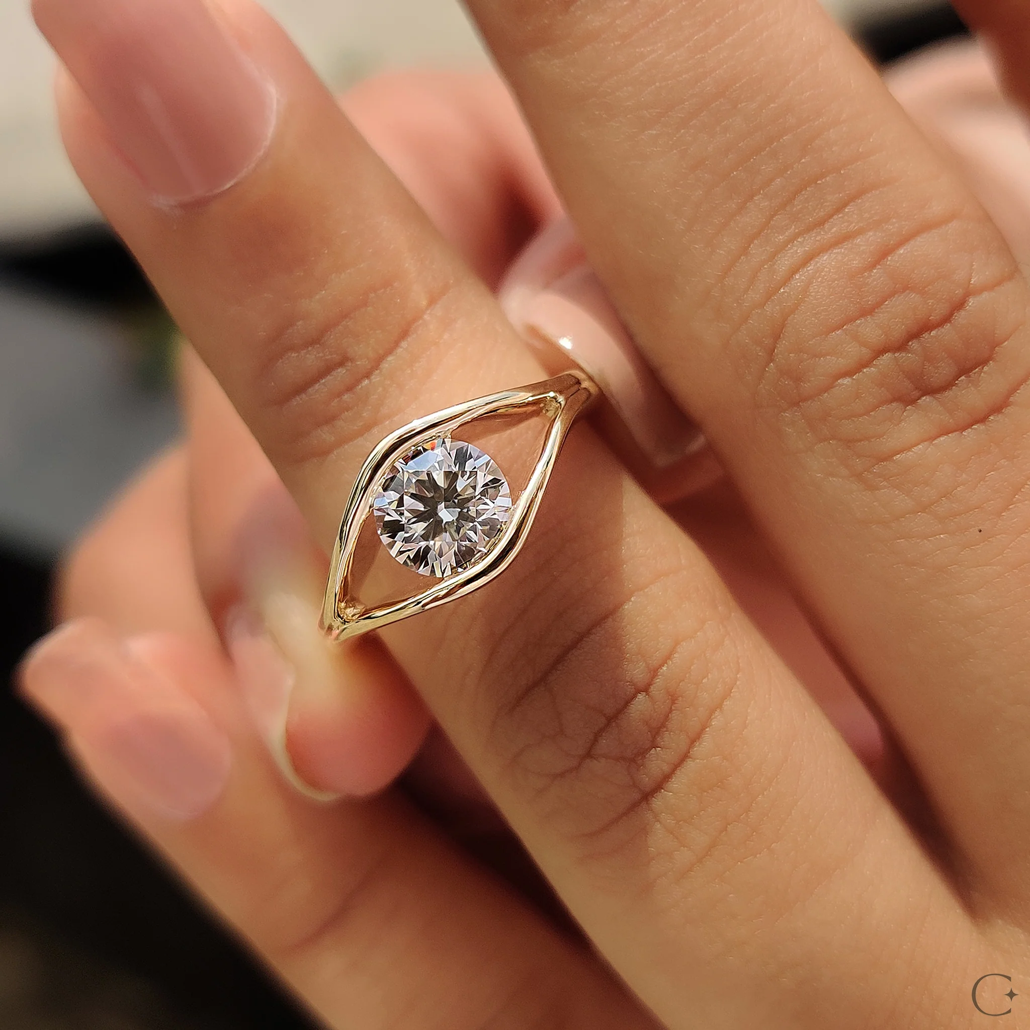 Stylish Split Shank Solitaire Diamond Engagement Ring - Image 9