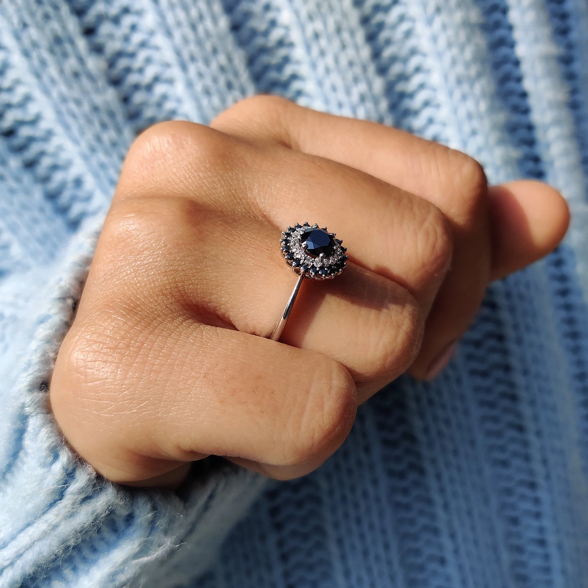 Tapered Shank Black Round Cut Ring - Image 2